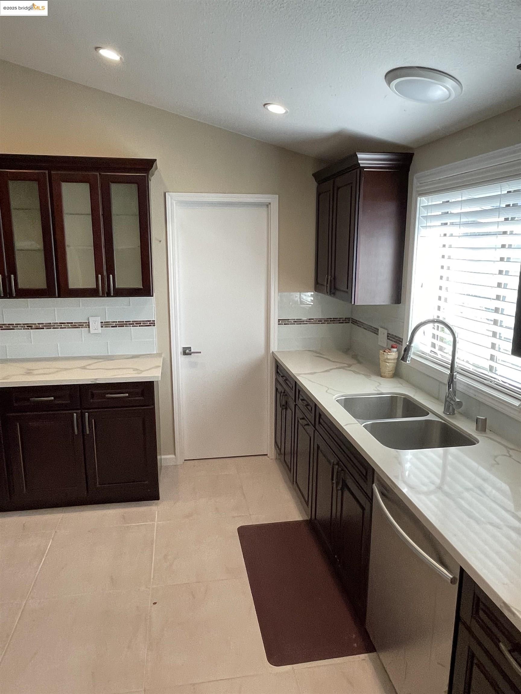 Detail Gallery Image 7 of 12 For 22493 Prospect Heights, Groveland,  CA 95321 - 3 Beds | 2 Baths