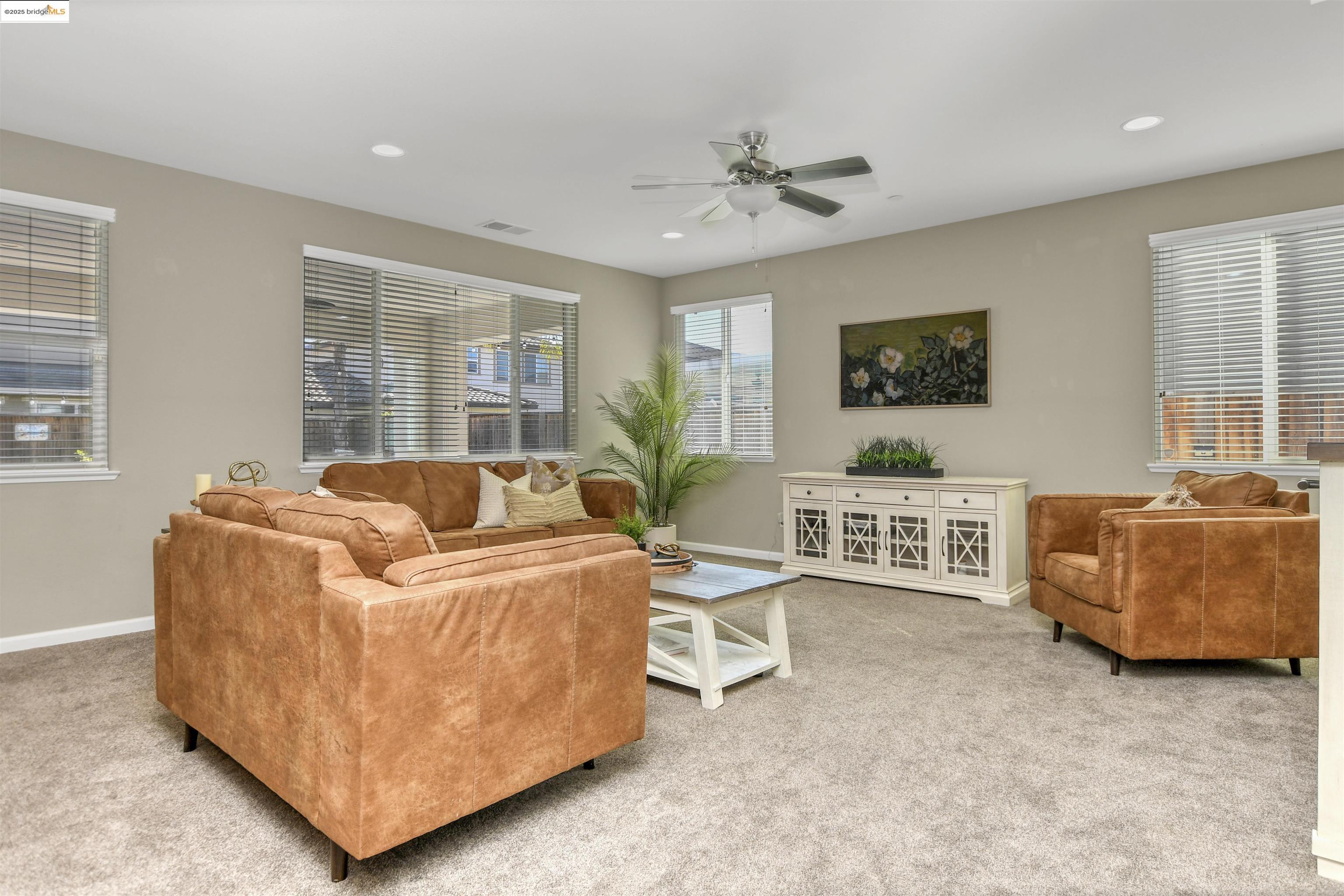 Detail Gallery Image 11 of 46 For 847 Dunmore St, Oakley,  CA 94561-2858 - 4 Beds | 3 Baths
