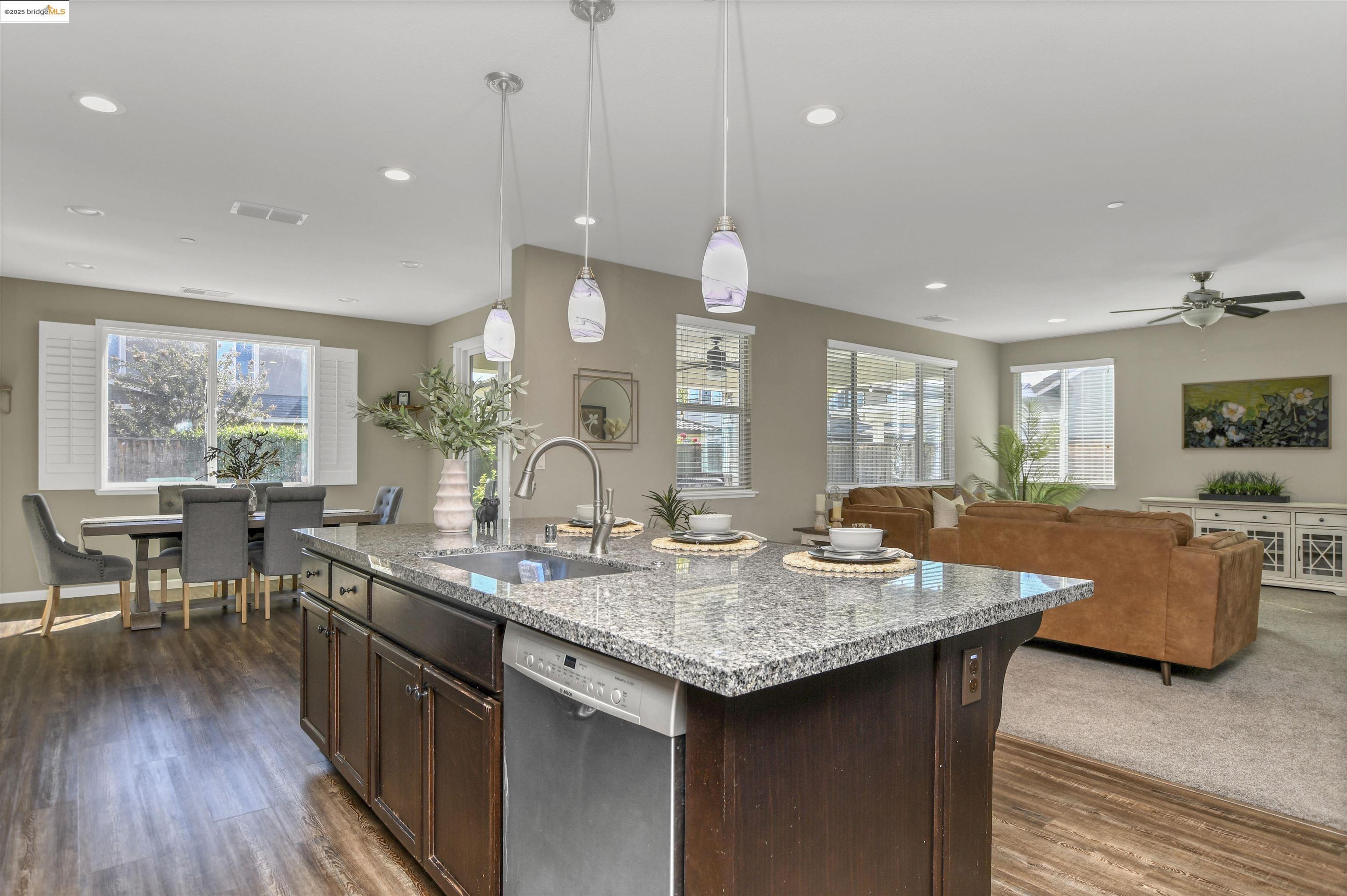 Detail Gallery Image 17 of 46 For 847 Dunmore St, Oakley,  CA 94561-2858 - 4 Beds | 3 Baths