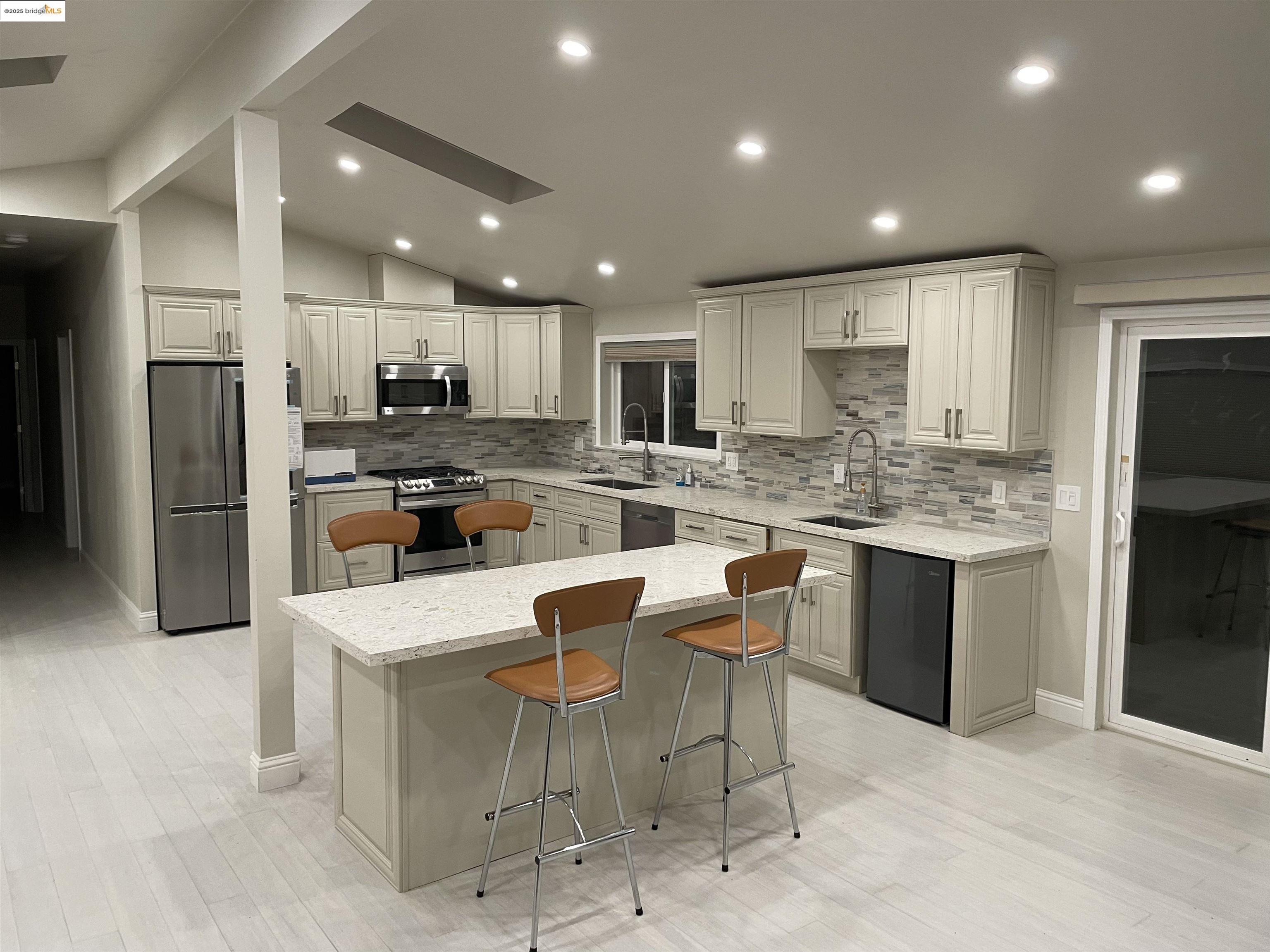22550 Hidden Holllow, Groveland, California 95321, 2 Bedrooms Bedrooms, 5 Rooms Rooms,2 BathroomsBathrooms,Residential Lease,For Rent,22550 Hidden Holllow,41092515
