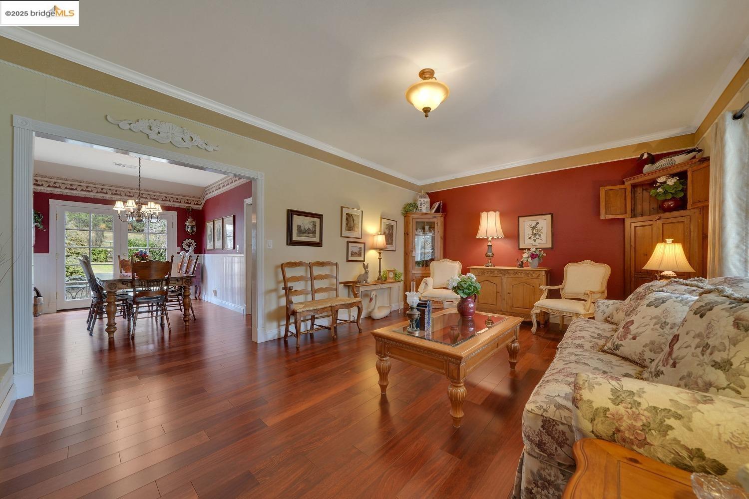 Detail Gallery Image 18 of 60 For 4048 Independence Road 1, Mokelumne Hill,  CA 95245-9763 - 5 Beds | 4 Baths