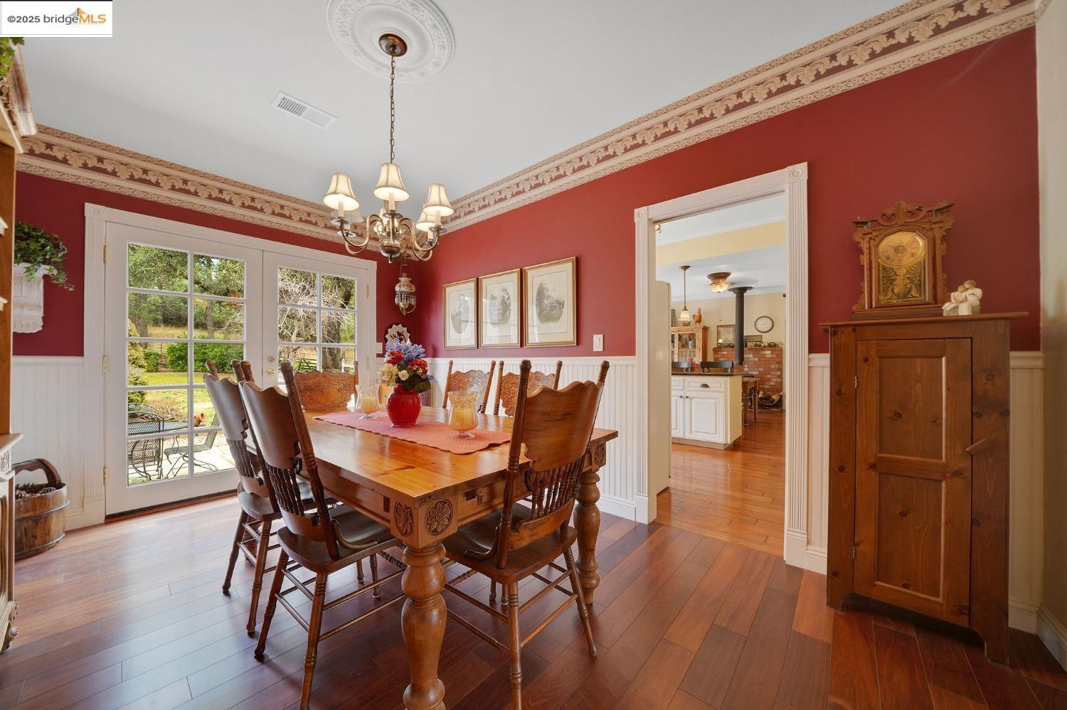 Detail Gallery Image 21 of 60 For 4048 Independence Road 1, Mokelumne Hill,  CA 95245-9763 - 5 Beds | 4 Baths