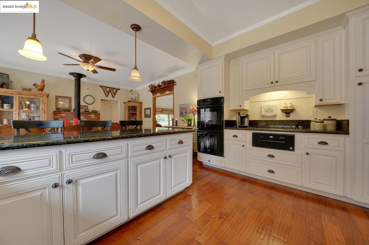 Detail Gallery Image 23 of 60 For 4048 Independence Road 1, Mokelumne Hill,  CA 95245-9763 - 5 Beds | 4 Baths