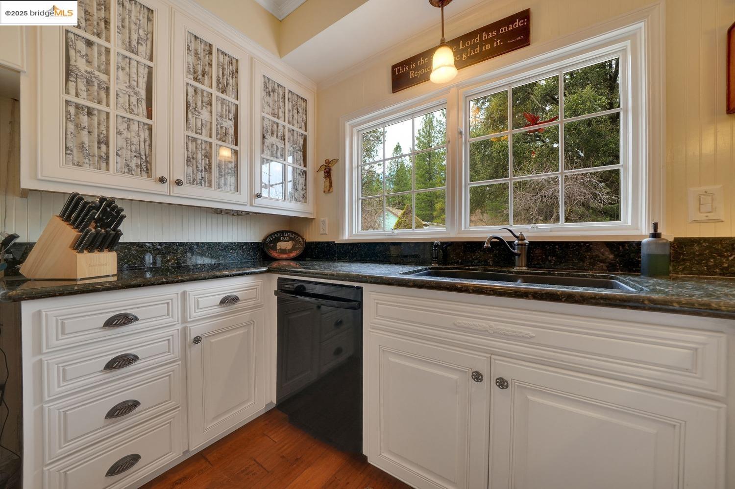 Detail Gallery Image 24 of 60 For 4048 Independence Road 1, Mokelumne Hill,  CA 95245-9763 - 5 Beds | 4 Baths