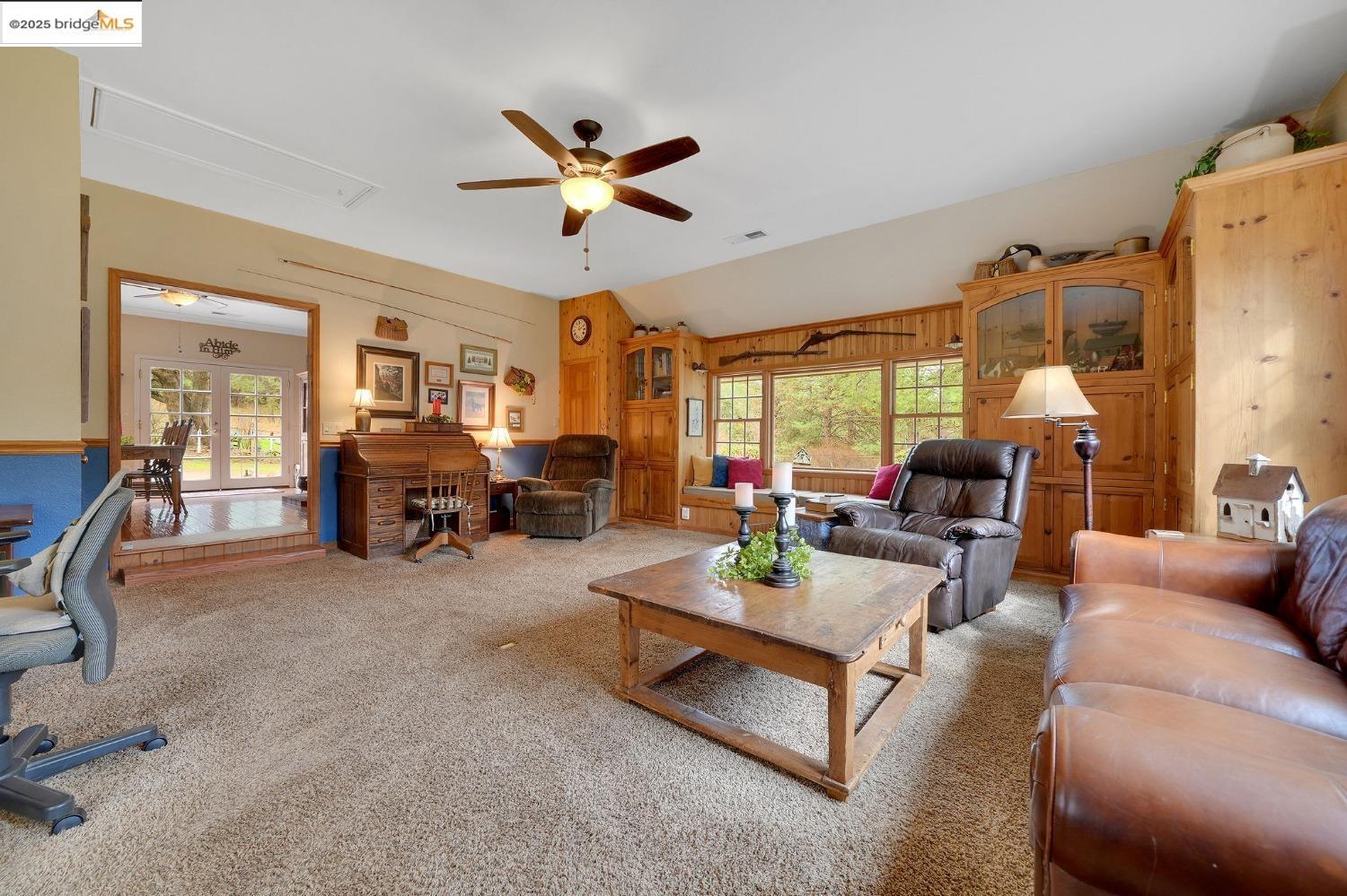 Detail Gallery Image 33 of 60 For 4048 Independence Road 1, Mokelumne Hill,  CA 95245-9763 - 5 Beds | 4 Baths