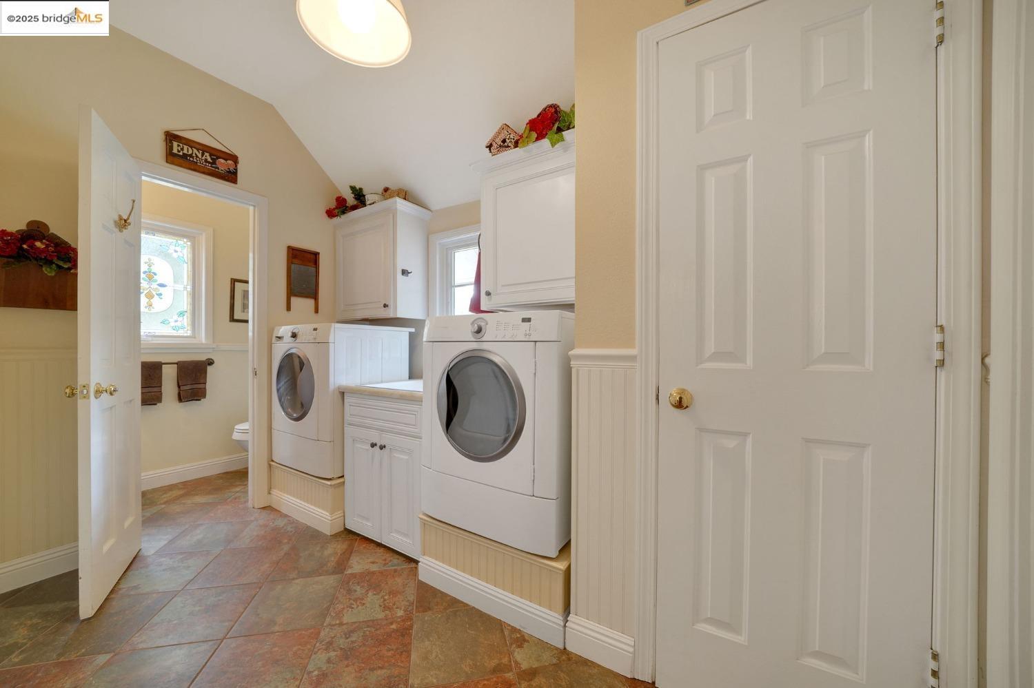 Detail Gallery Image 40 of 60 For 4048 Independence Road 1, Mokelumne Hill,  CA 95245-9763 - 5 Beds | 4 Baths