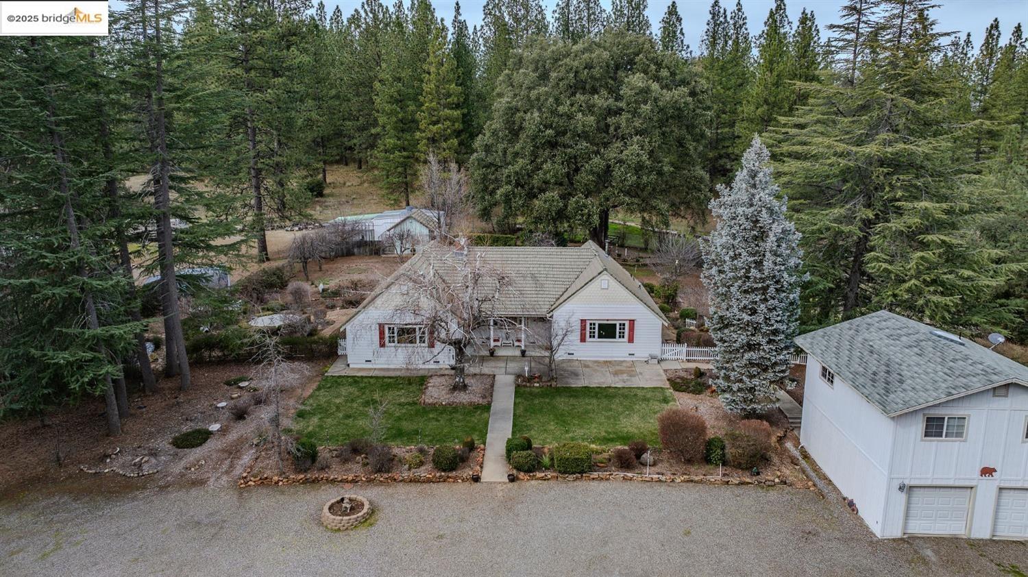 Detail Gallery Image 7 of 60 For 4048 Independence Road 1, Mokelumne Hill,  CA 95245-9763 - 5 Beds | 4 Baths