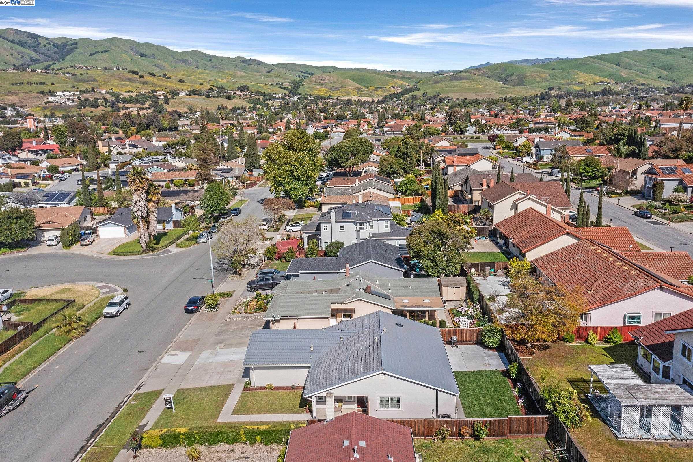 Detail Gallery Image 13 of 54 For 574 Tramway Dr, Milpitas,  CA 95035 - 3 Beds | 2 Baths
