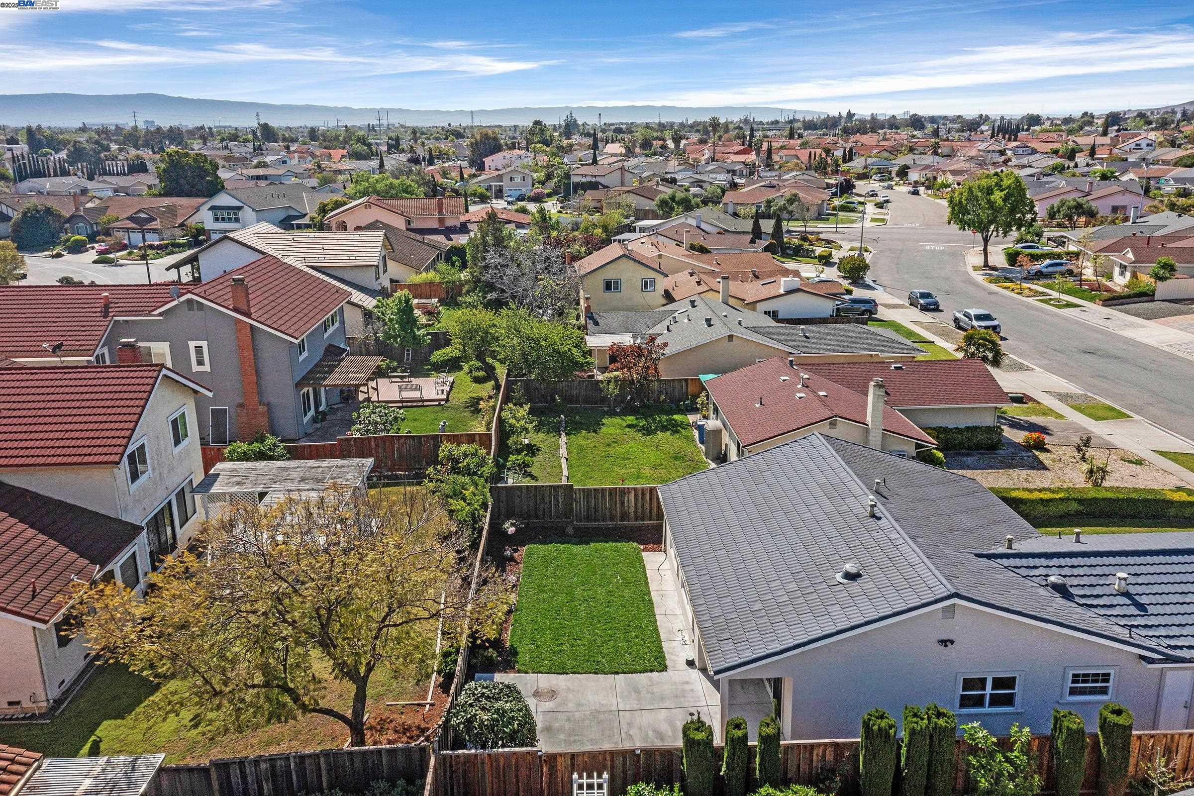 Detail Gallery Image 16 of 54 For 574 Tramway Dr, Milpitas,  CA 95035 - 3 Beds | 2 Baths