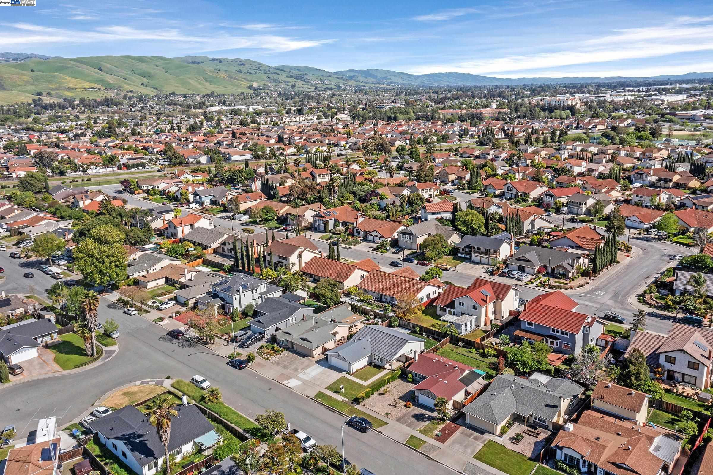 Detail Gallery Image 19 of 54 For 574 Tramway Dr, Milpitas,  CA 95035 - 3 Beds | 2 Baths