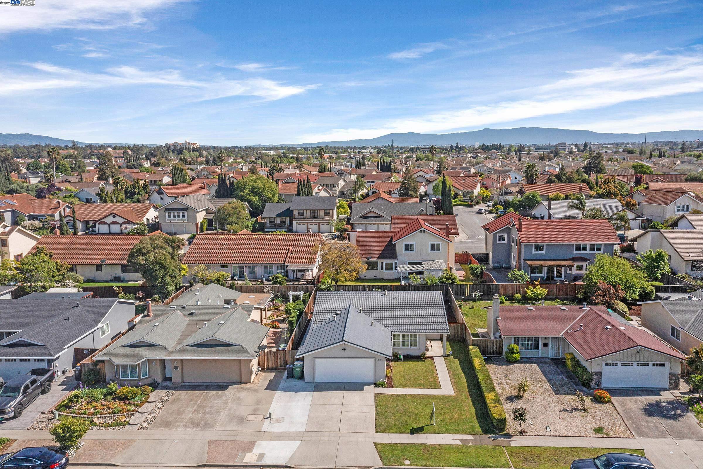 Detail Gallery Image 9 of 54 For 574 Tramway Dr, Milpitas,  CA 95035 - 3 Beds | 2 Baths