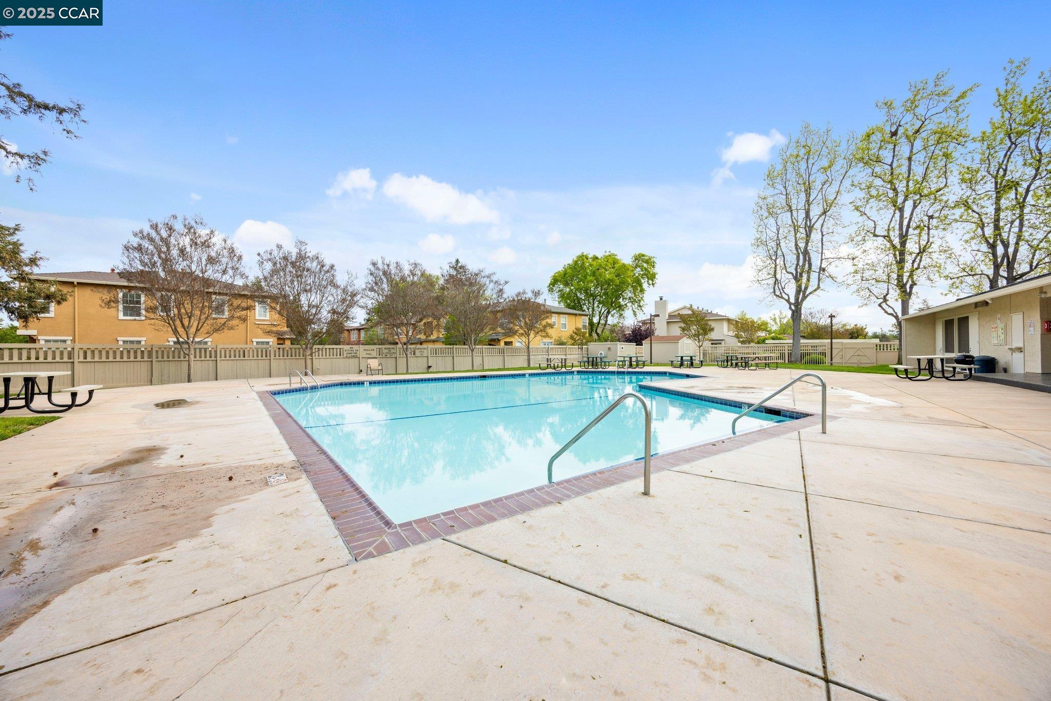 Detail Gallery Image 28 of 34 For 685 Picasso Ter, Sunnyvale,  CA 94087 - 2 Beds | 1/1 Baths