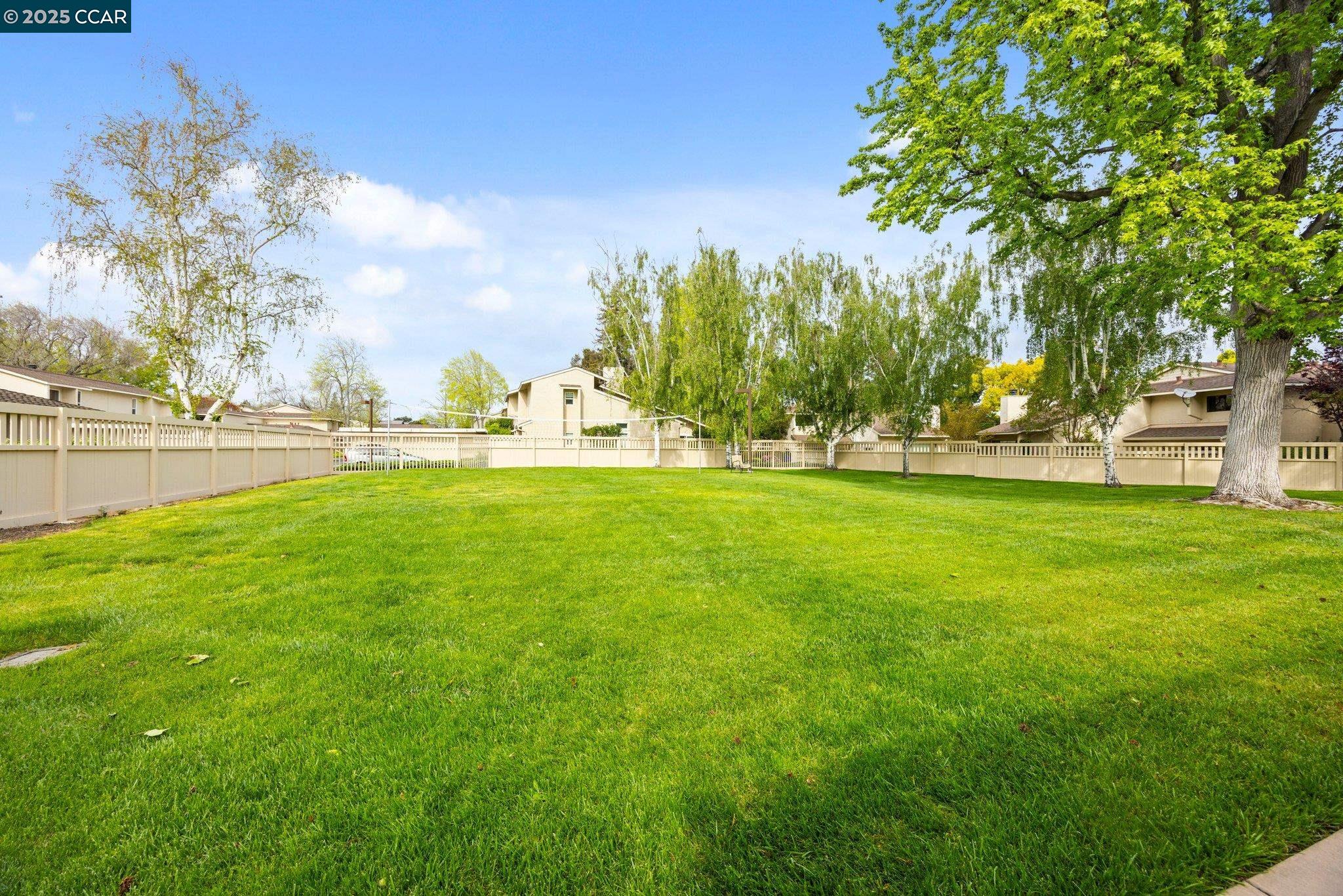 Detail Gallery Image 30 of 34 For 685 Picasso Ter, Sunnyvale,  CA 94087 - 2 Beds | 1/1 Baths