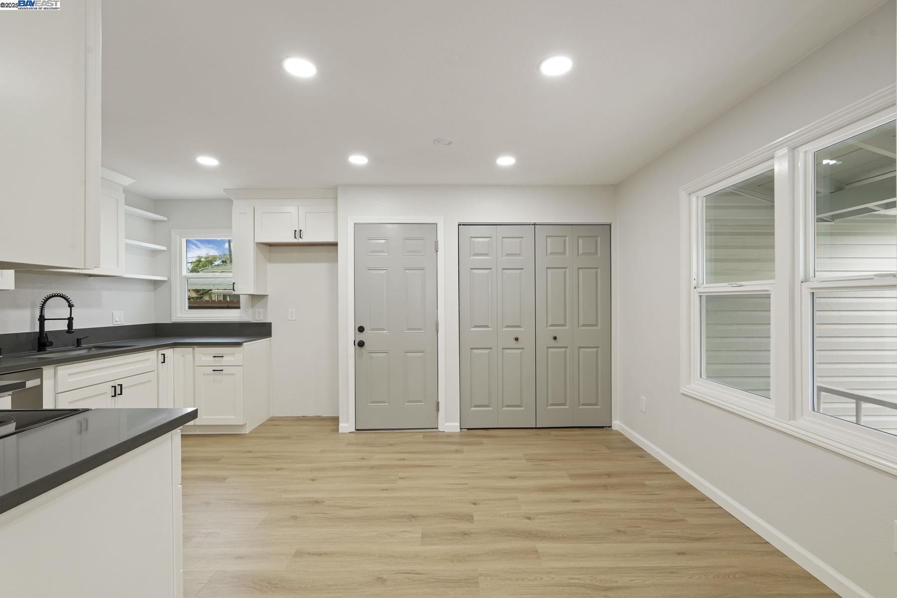 Detail Gallery Image 15 of 27 For 460 W Whittier Ave, Tracy,  CA 95376 - 2 Beds | 1 Baths