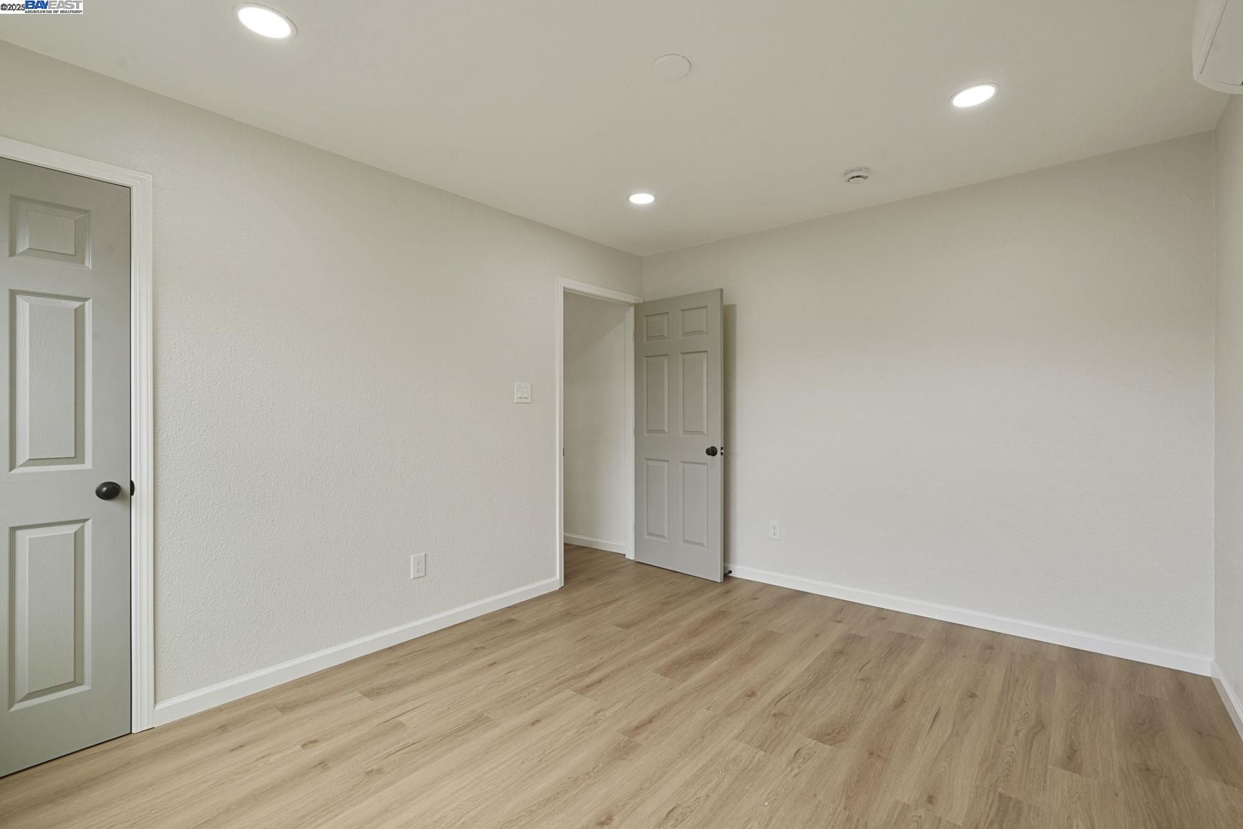 Detail Gallery Image 21 of 27 For 460 W Whittier Ave, Tracy,  CA 95376 - 2 Beds | 1 Baths