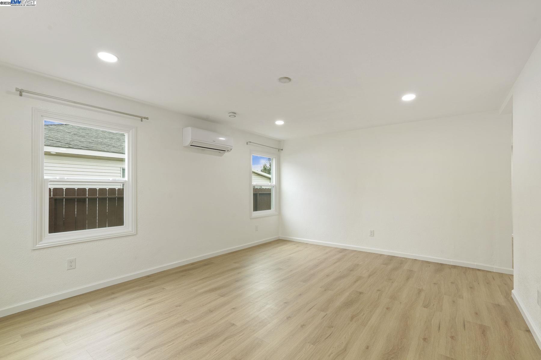 Detail Gallery Image 7 of 27 For 460 W Whittier Ave, Tracy,  CA 95376 - 2 Beds | 1 Baths