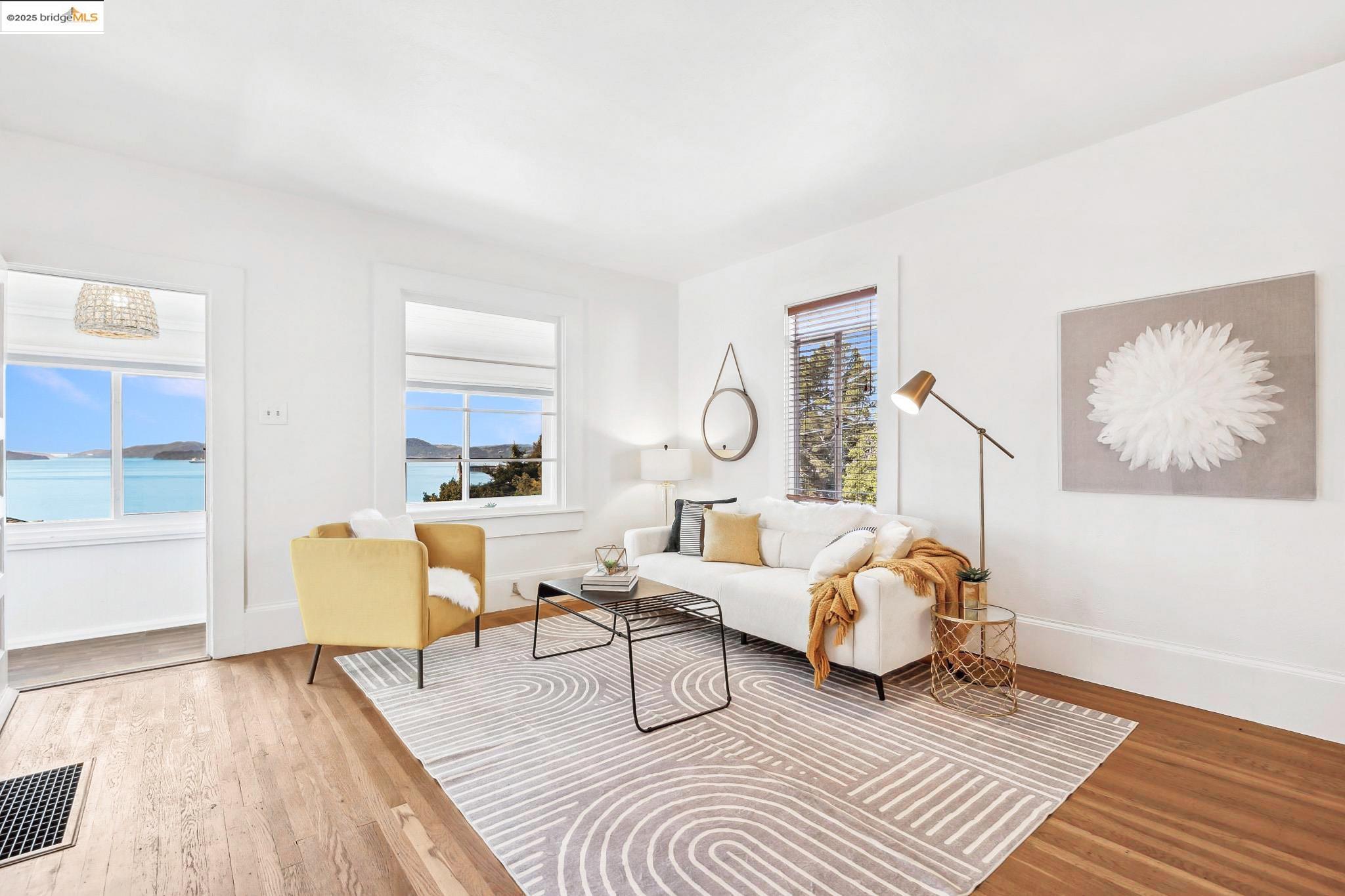 Detail Gallery Image 8 of 60 For 454 Golden Gate Ave, Richmond,  CA 94801 - 2 Beds | 1 Baths