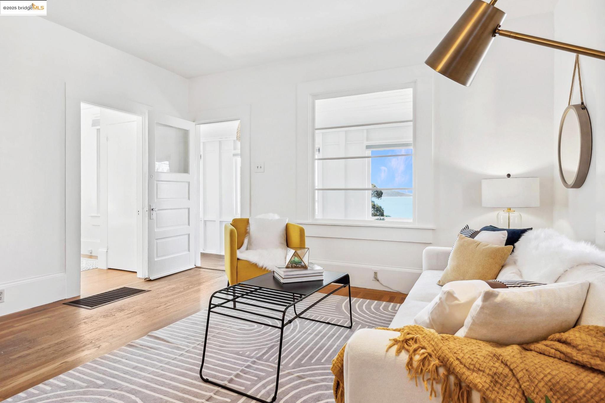 Detail Gallery Image 10 of 60 For 454 Golden Gate Ave, Richmond,  CA 94801 - 2 Beds | 1 Baths