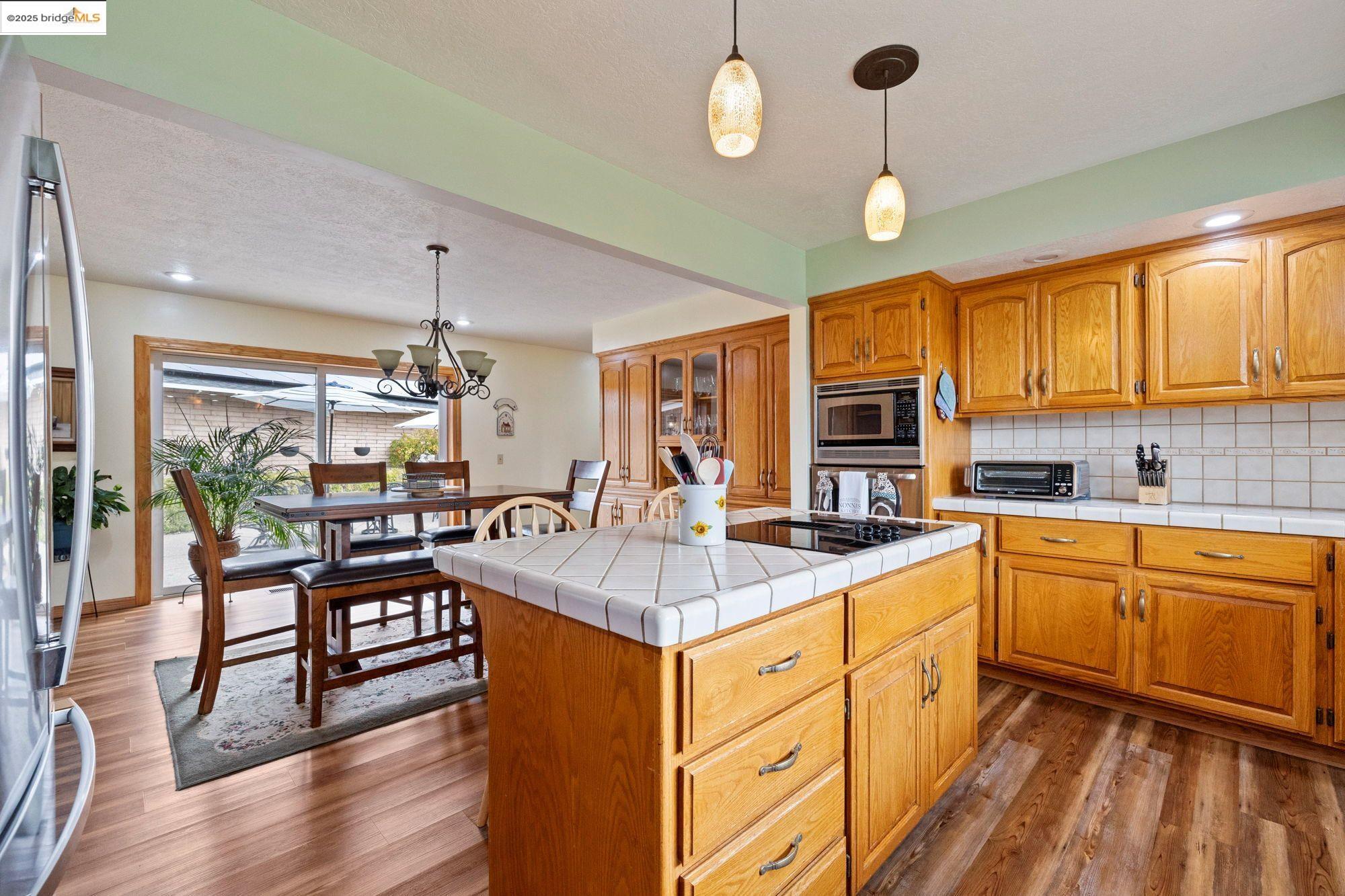 Detail Gallery Image 32 of 60 For 22309 Villas Ln, Sonora,  CA 95370 - 4 Beds | 3 Baths
