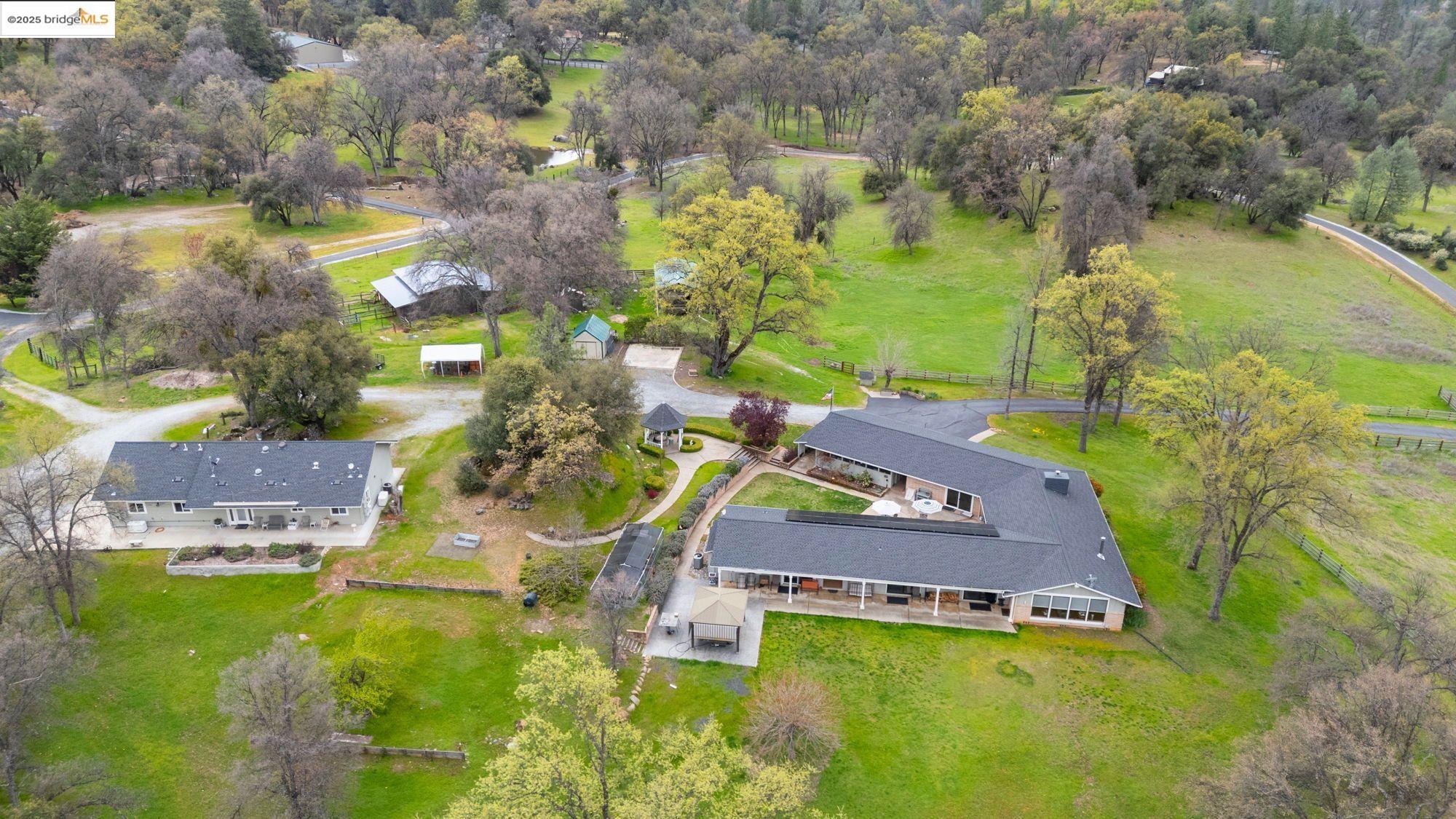 Detail Gallery Image 5 of 60 For 22309 Villas Ln #2 HOUSES 1 LOT,  Sonora,  CA 95370 - 4 Beds | 3 Baths