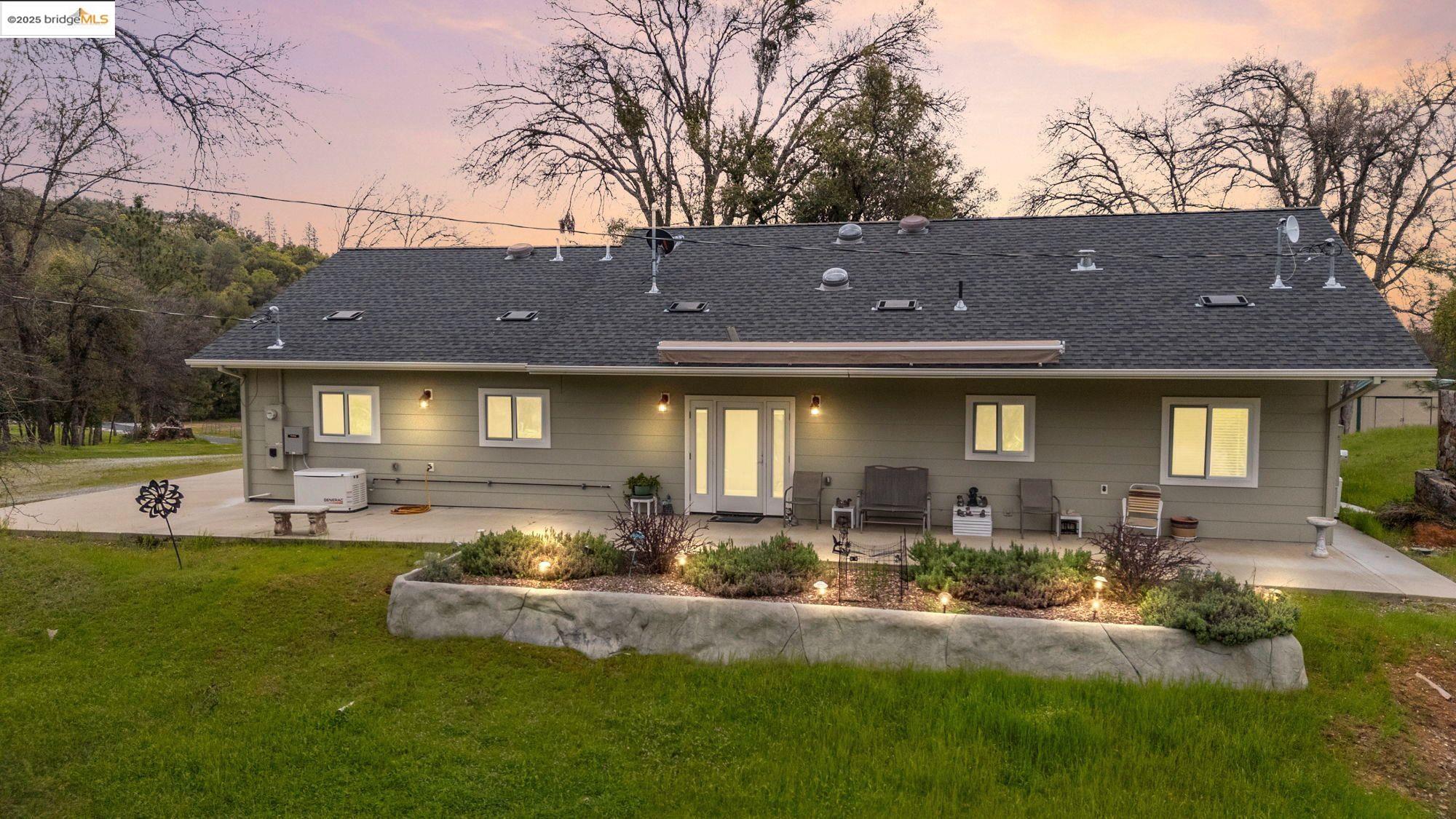 Detail Gallery Image 6 of 60 For 22309 Villas Ln, Sonora,  CA 95370 - 4 Beds | 3 Baths