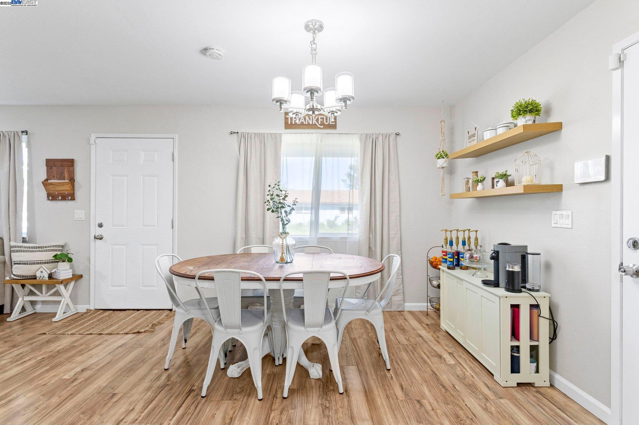 Detail Gallery Image 10 of 50 For 19 Shasta Drive, Rio Vista,  CA 94571 - 3 Beds | 2 Baths