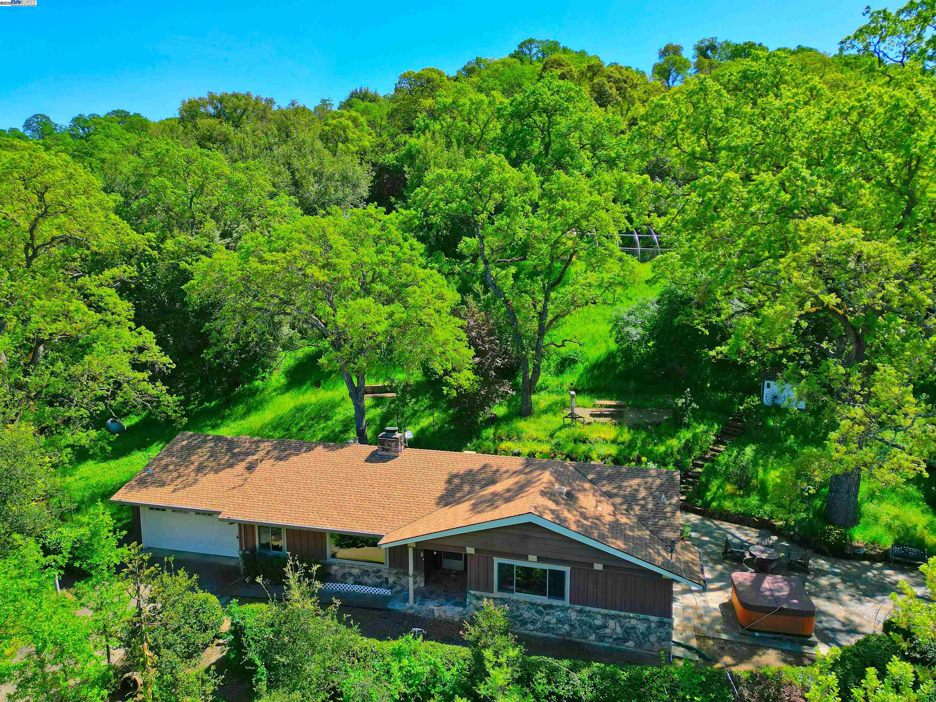 Detail Gallery Image 3 of 53 For 5070 Morgan Territory Rd, Clayton,  CA 94517 - 3 Beds | 2 Baths