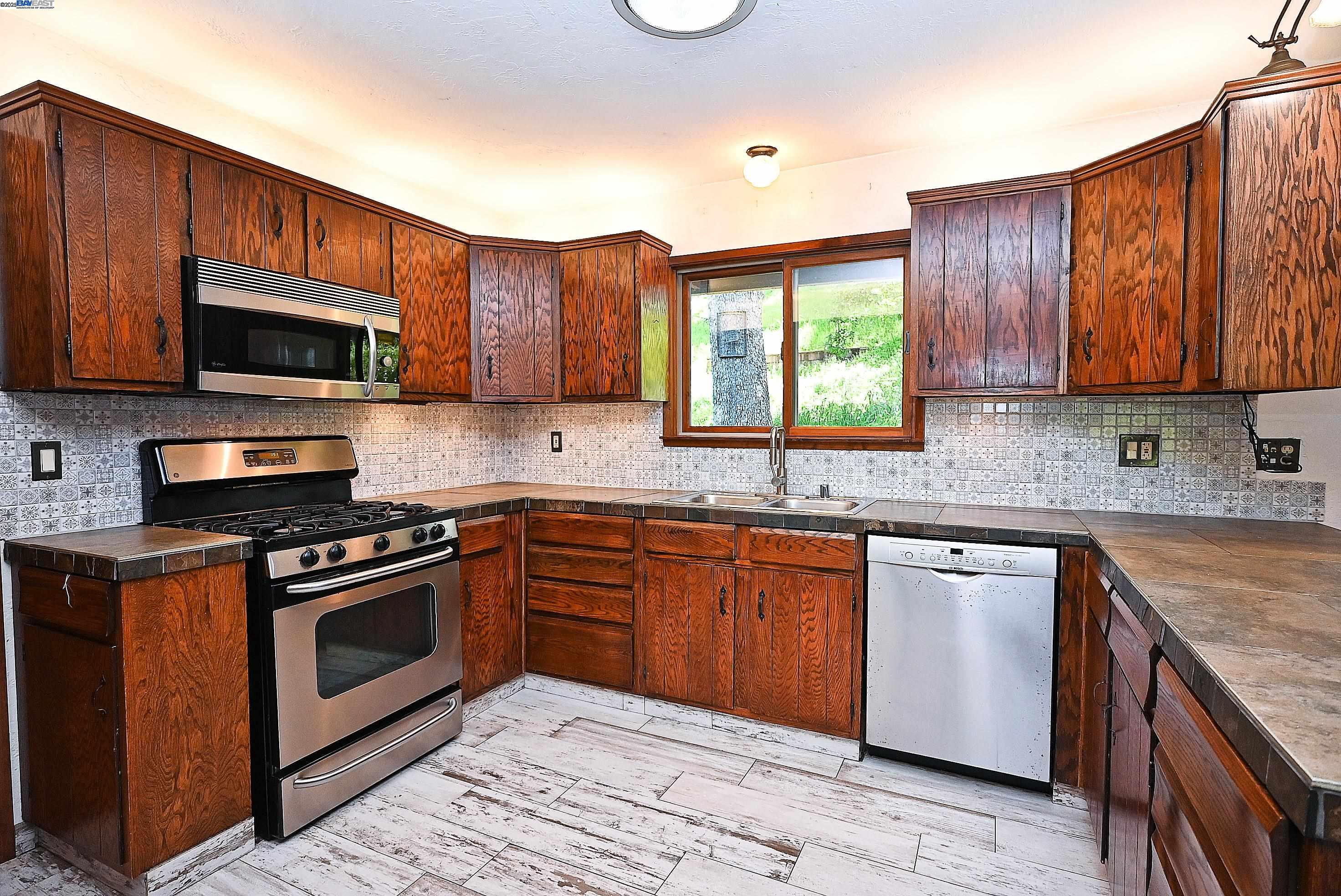 Detail Gallery Image 25 of 53 For 5070 Morgan Territory Rd, Clayton,  CA 94517 - 3 Beds | 2 Baths