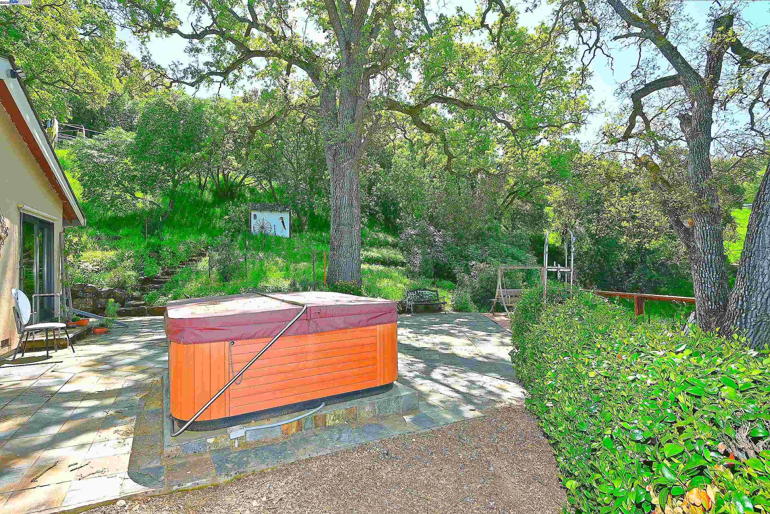 Detail Gallery Image 5 of 53 For 5070 Morgan Territory Rd, Clayton,  CA 94517 - 3 Beds | 2 Baths