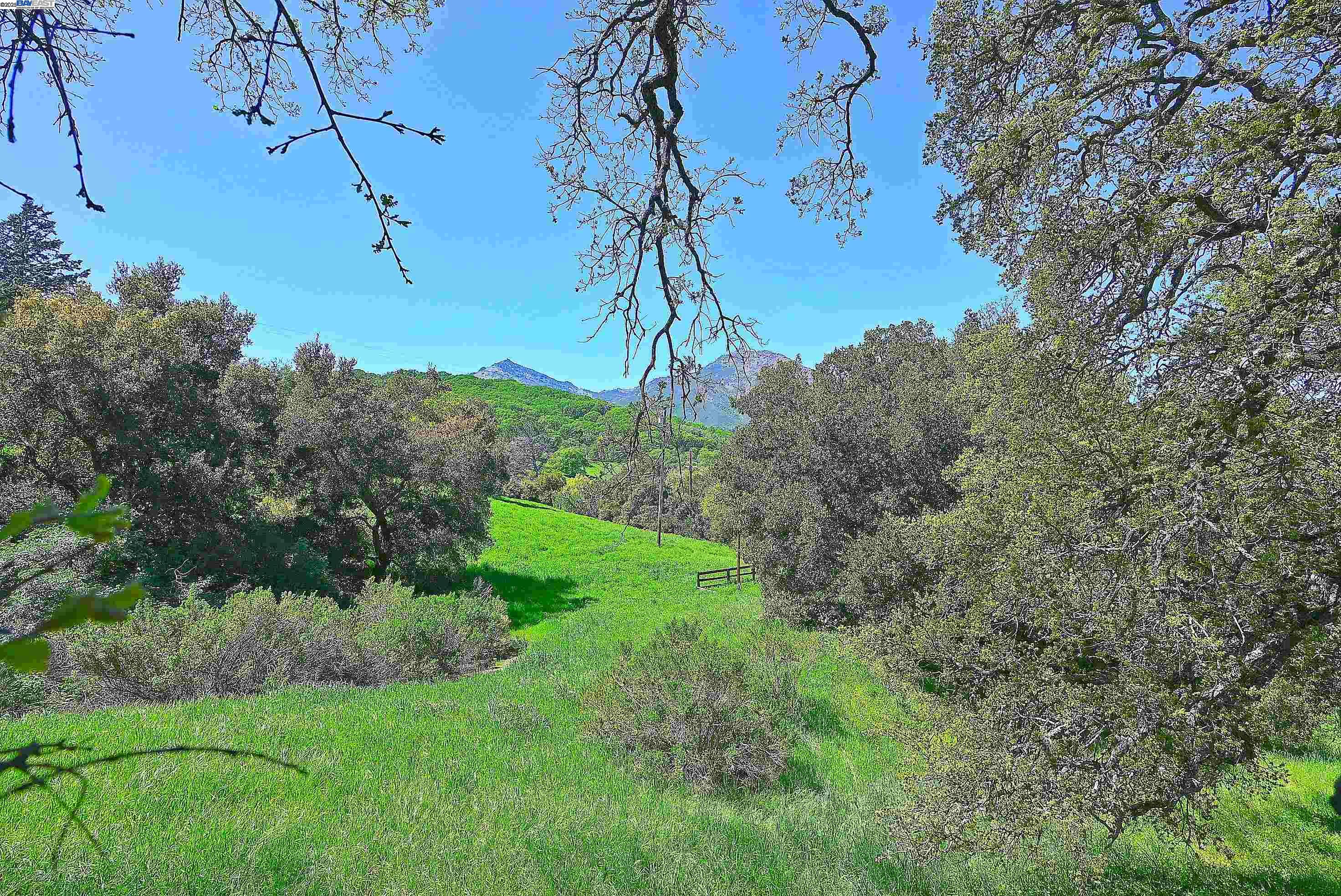 Detail Gallery Image 9 of 53 For 5070 Morgan Territory Rd, Clayton,  CA 94517 - 3 Beds | 2 Baths