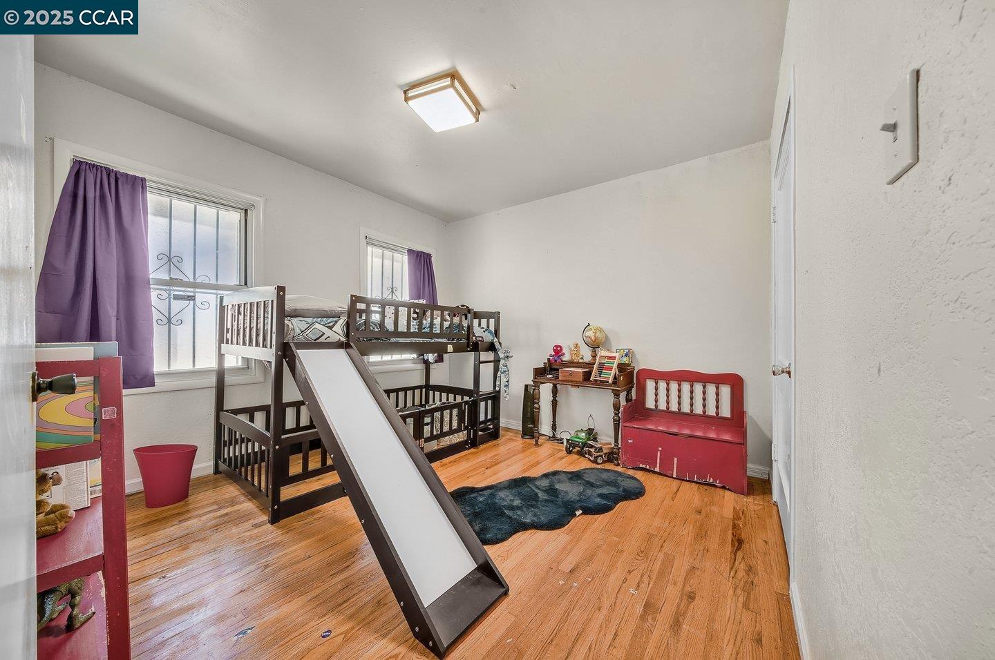 Detail Gallery Image 22 of 44 For 9305 Burr St, Oakland,  CA 94605 - 3 Beds | 2 Baths