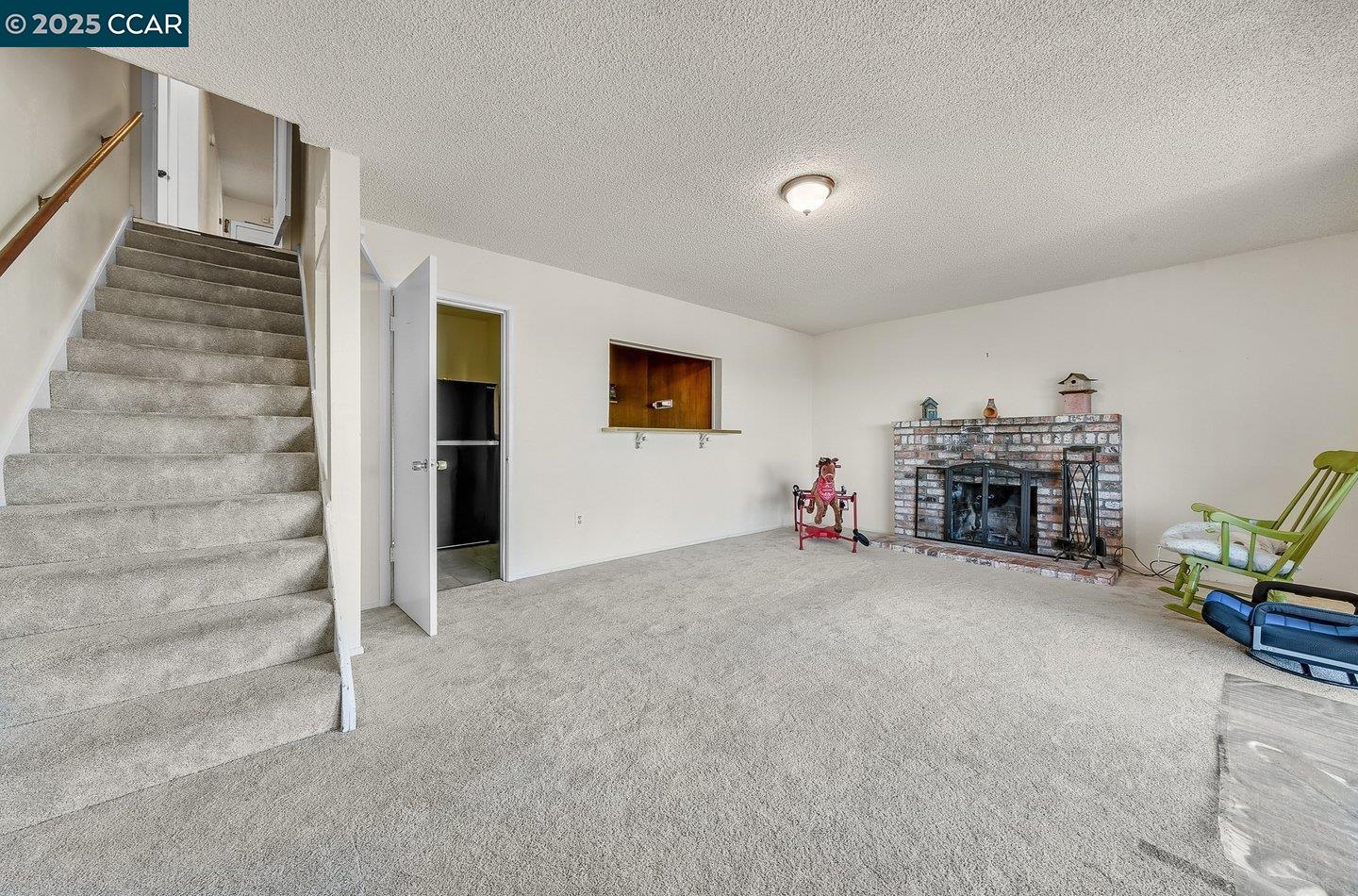 Detail Gallery Image 30 of 44 For 9305 Burr St, Oakland,  CA 94605 - 3 Beds | 2 Baths