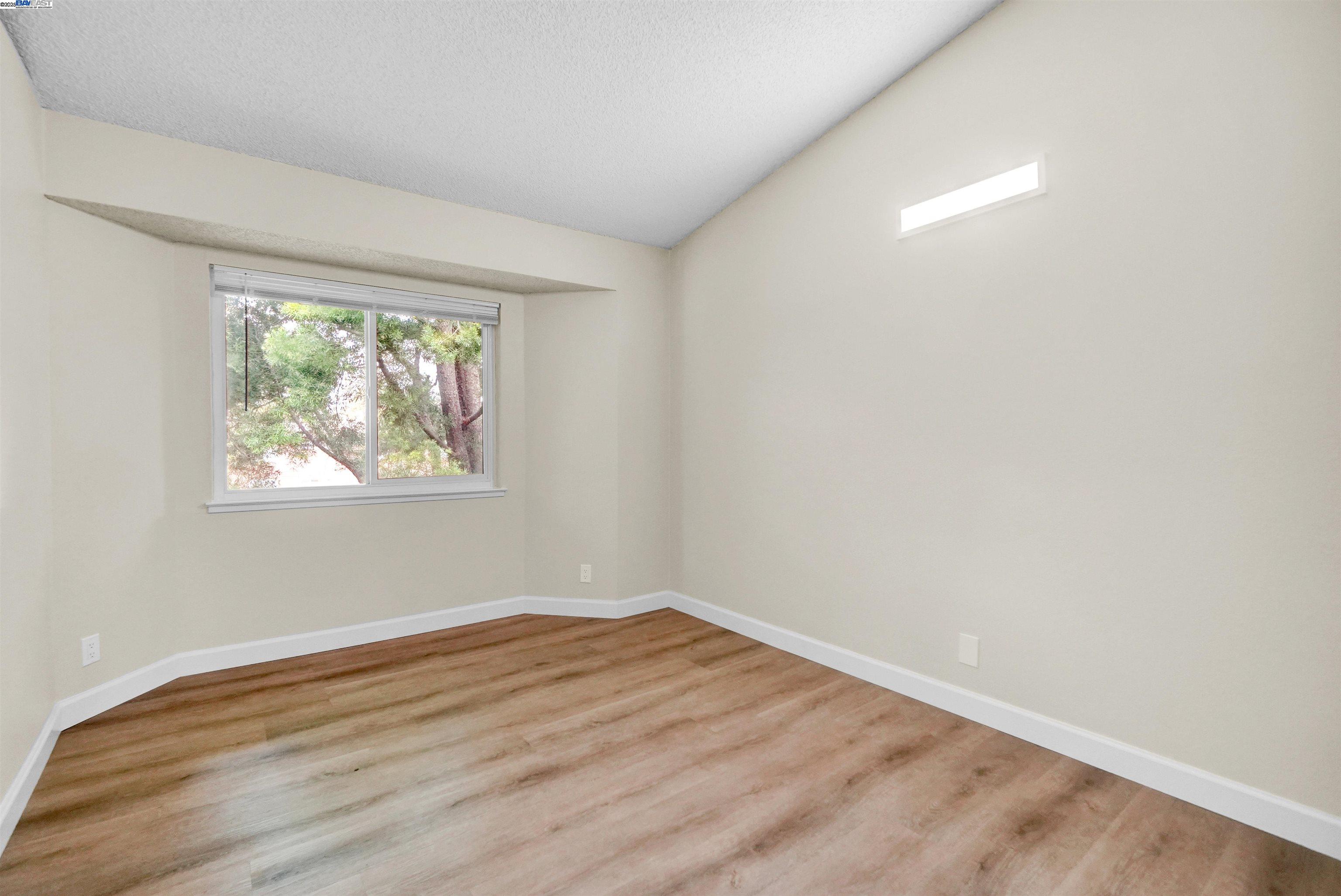 Photo #20: 41092571 Listing: Photo #20