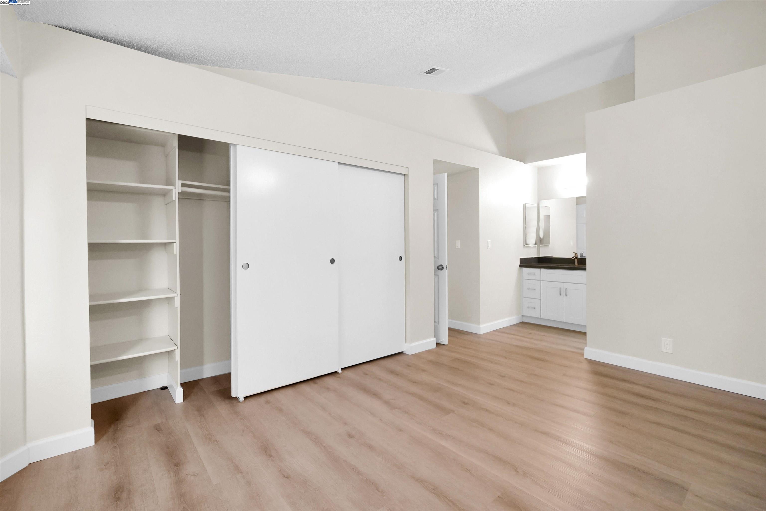 Photo #23: 41092571 Listing: Photo #23