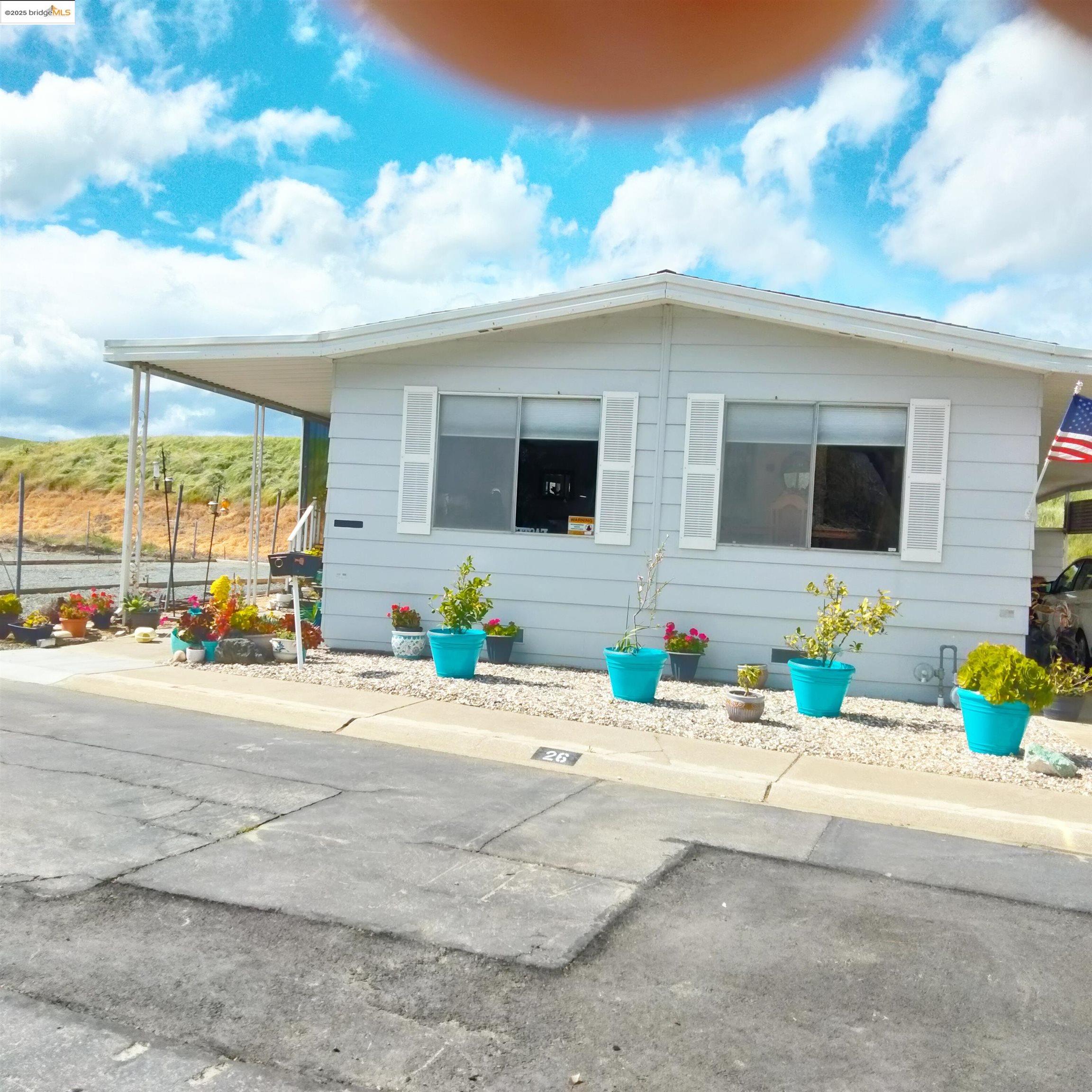 Front Image Thumbnail for EB41092574