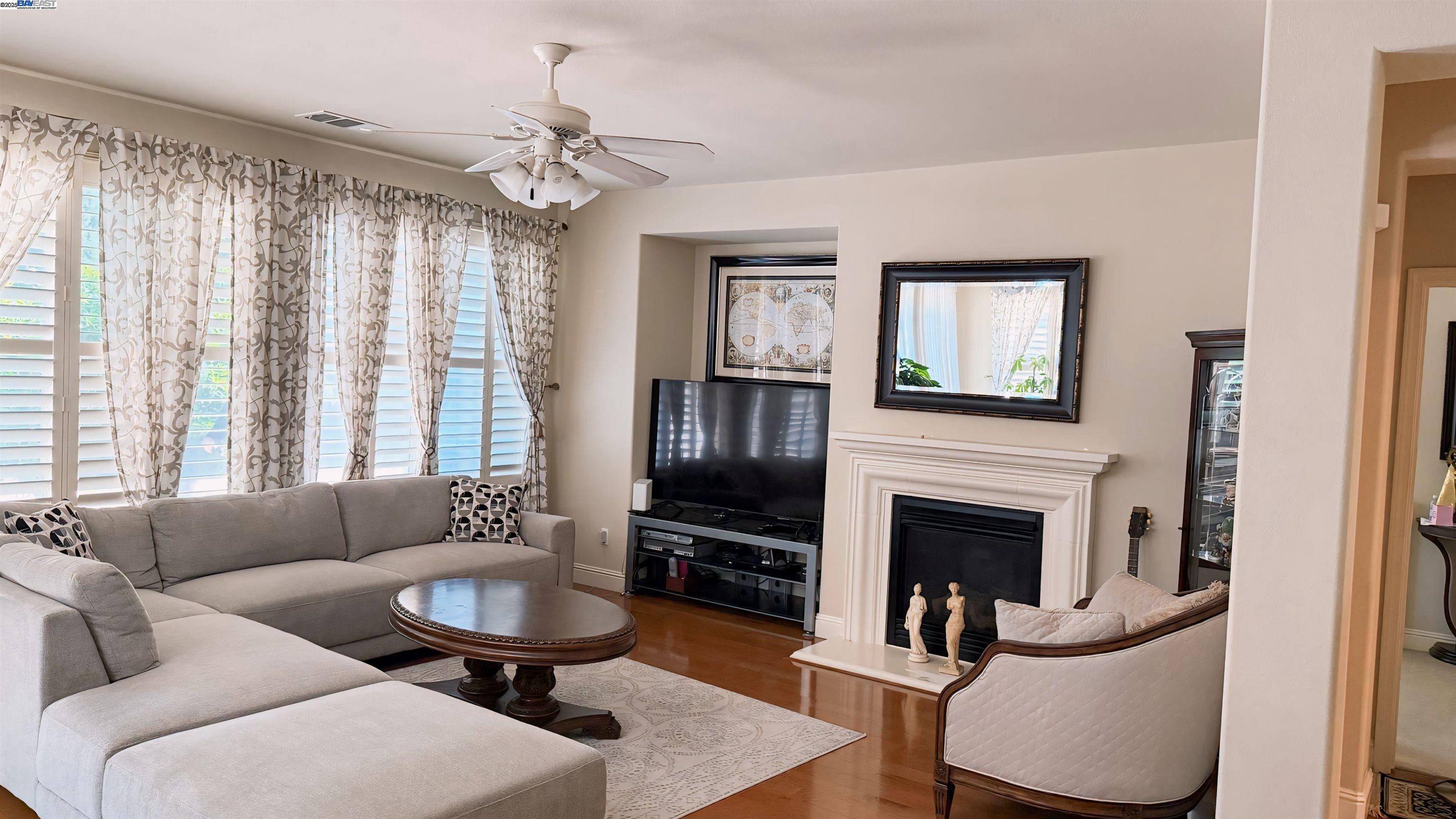 Detail Gallery Image 7 of 25 For 2454 Legacy Way, Lodi,  CA 95242 - 3 Beds | 2 Baths