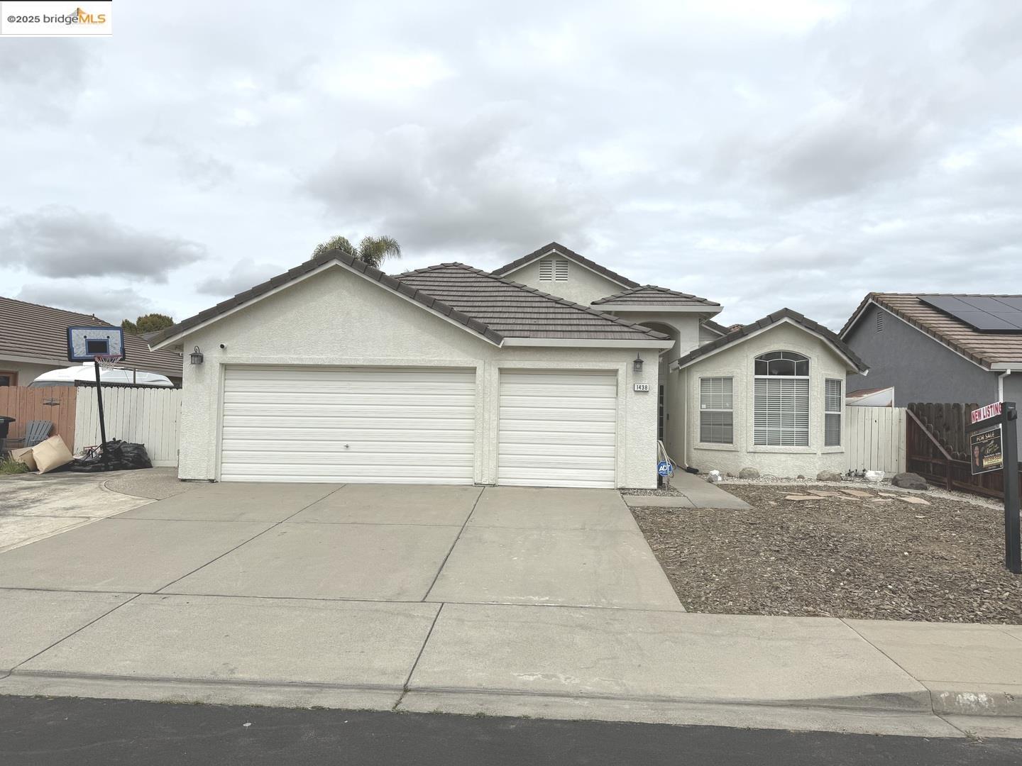 Detail Gallery Image 2 of 28 For 1438 Jubal Ct, Oakdale,  CA 95361 - 4 Beds | 2 Baths