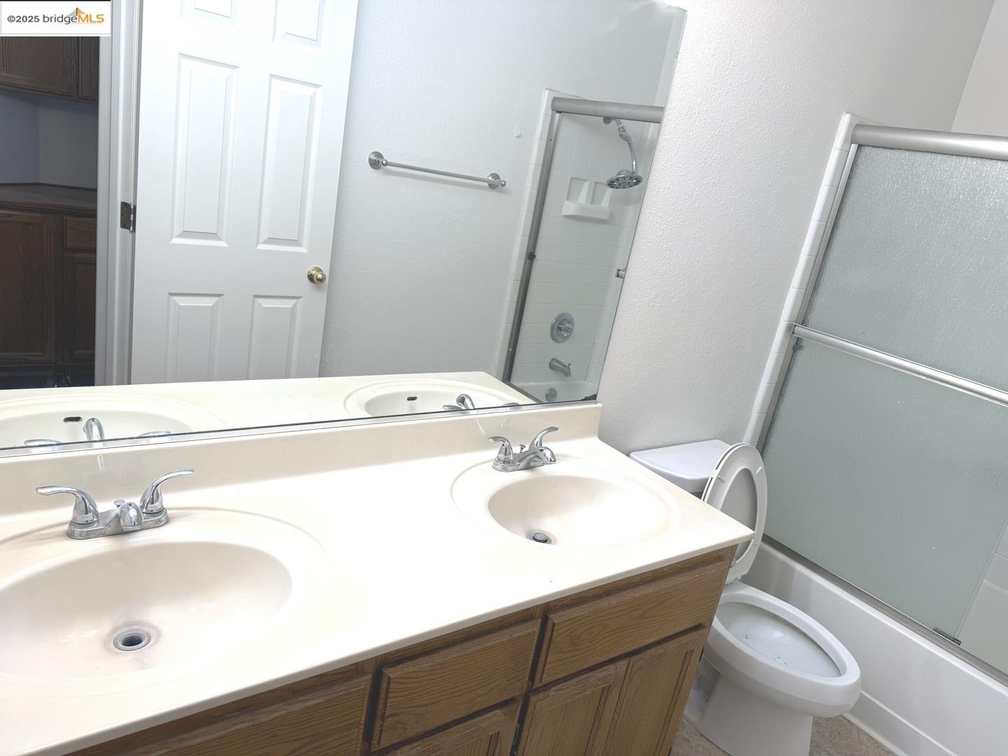 Detail Gallery Image 11 of 28 For 1438 Jubal Ct, Oakdale,  CA 95361 - 4 Beds | 2 Baths