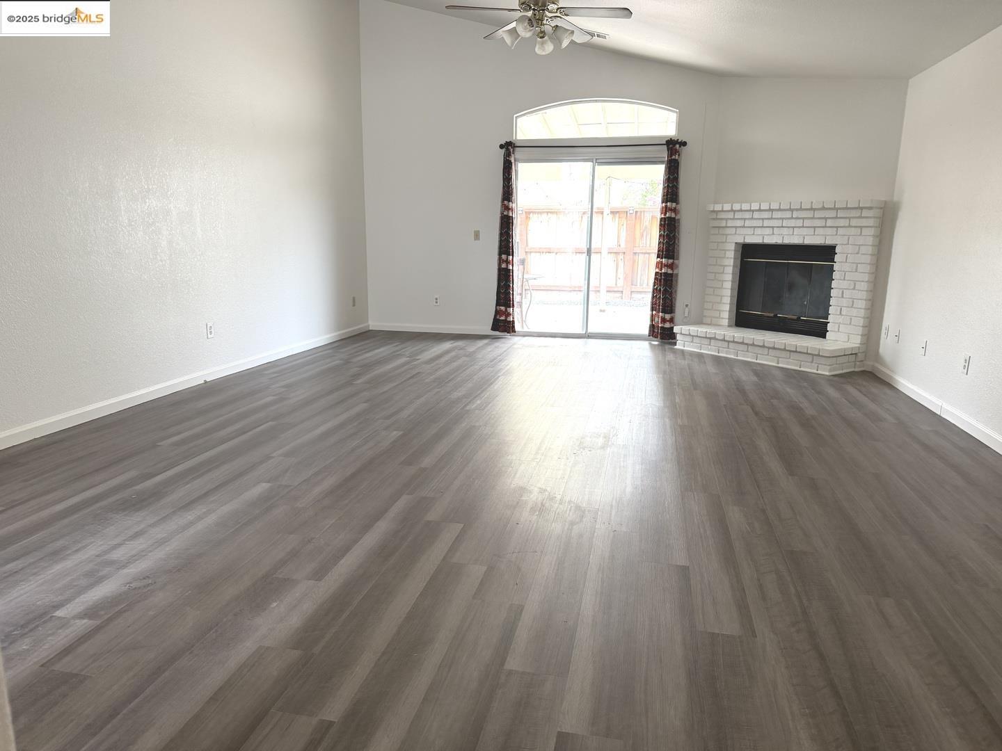 Detail Gallery Image 8 of 28 For 1438 Jubal Ct, Oakdale,  CA 95361 - 4 Beds | 2 Baths