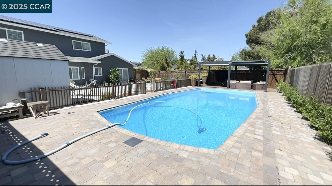 Detail Gallery Image 13 of 14 For 3262 Buthmann Avenue, Tracy,  CA 95376-1848 - 3 Beds | 3 Baths