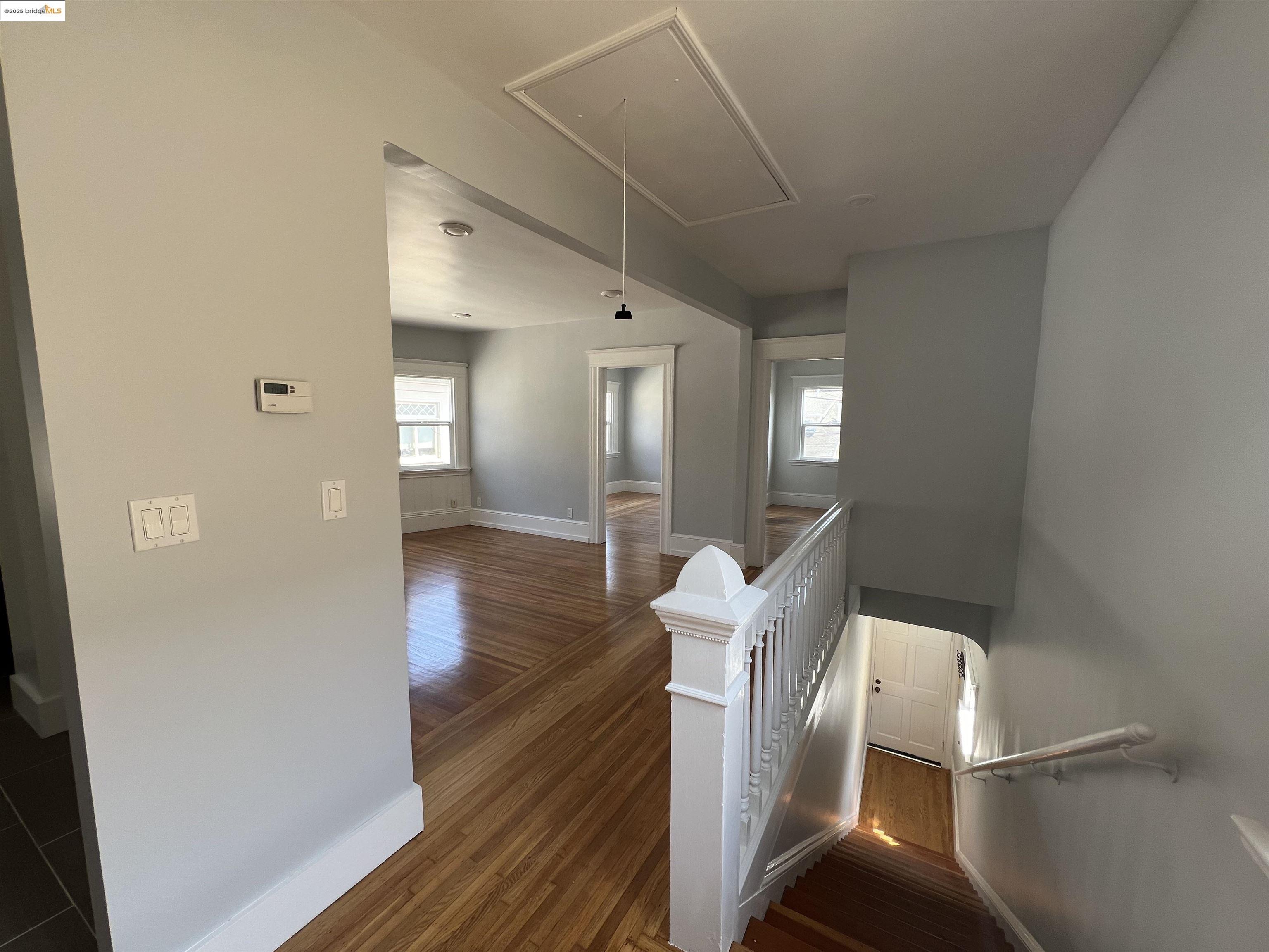 Detail Gallery Image 3 of 10 For 542 42nd St, Oakland,  CA 94609 - 2 Beds | 1 Baths