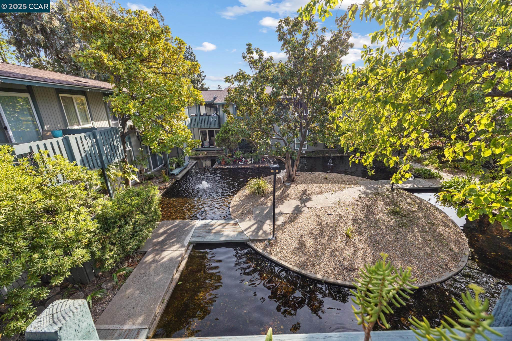 Detail Gallery Image 15 of 54 For 1036 Oak Grove Rd #24,  Concord,  CA 94518 - 1 Beds | 1 Baths