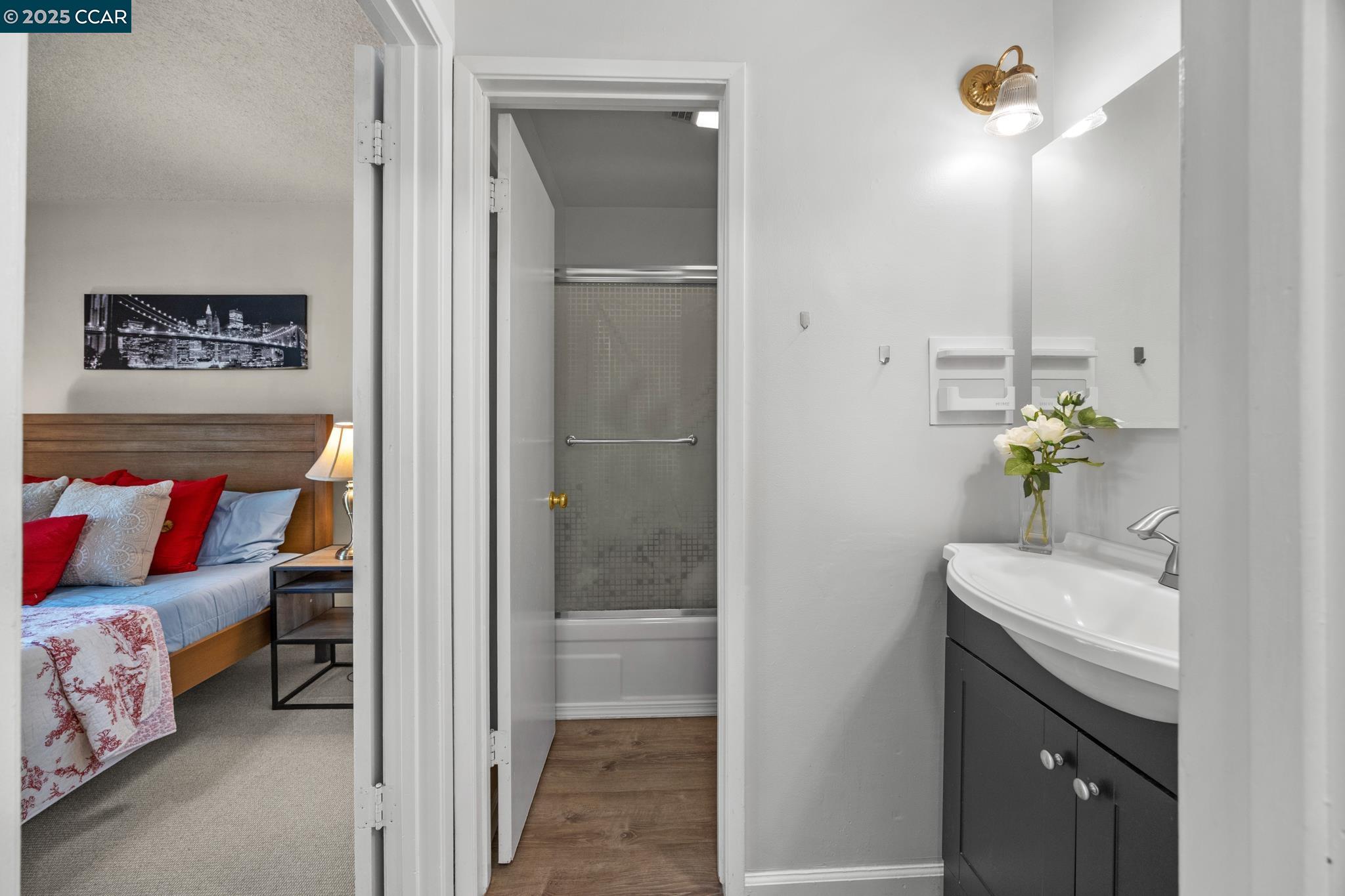 Detail Gallery Image 19 of 54 For 1036 Oak Grove Rd #24,  Concord,  CA 94518 - 1 Beds | 1 Baths