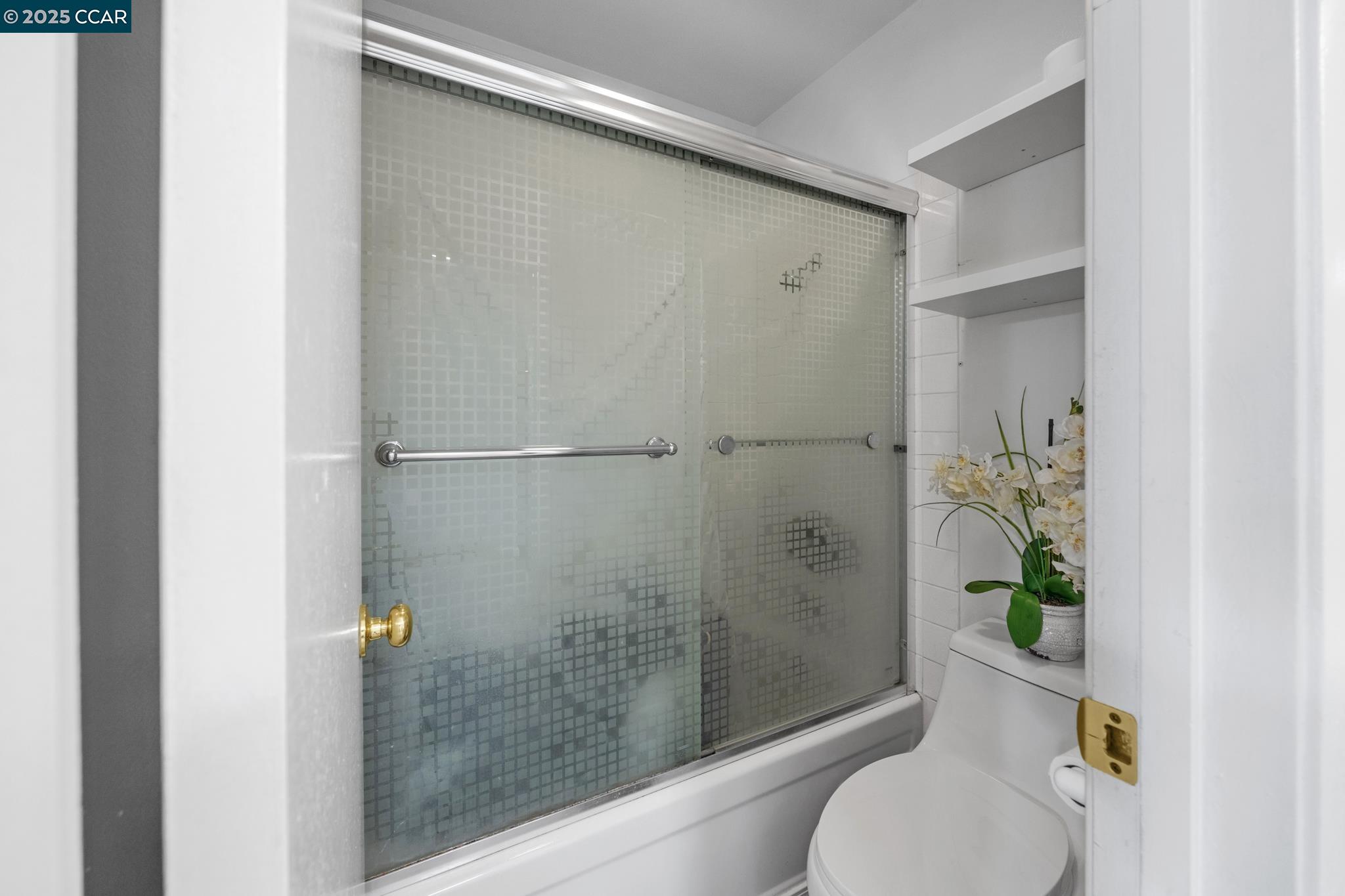 Detail Gallery Image 22 of 54 For 1036 Oak Grove Rd #24,  Concord,  CA 94518 - 1 Beds | 1 Baths