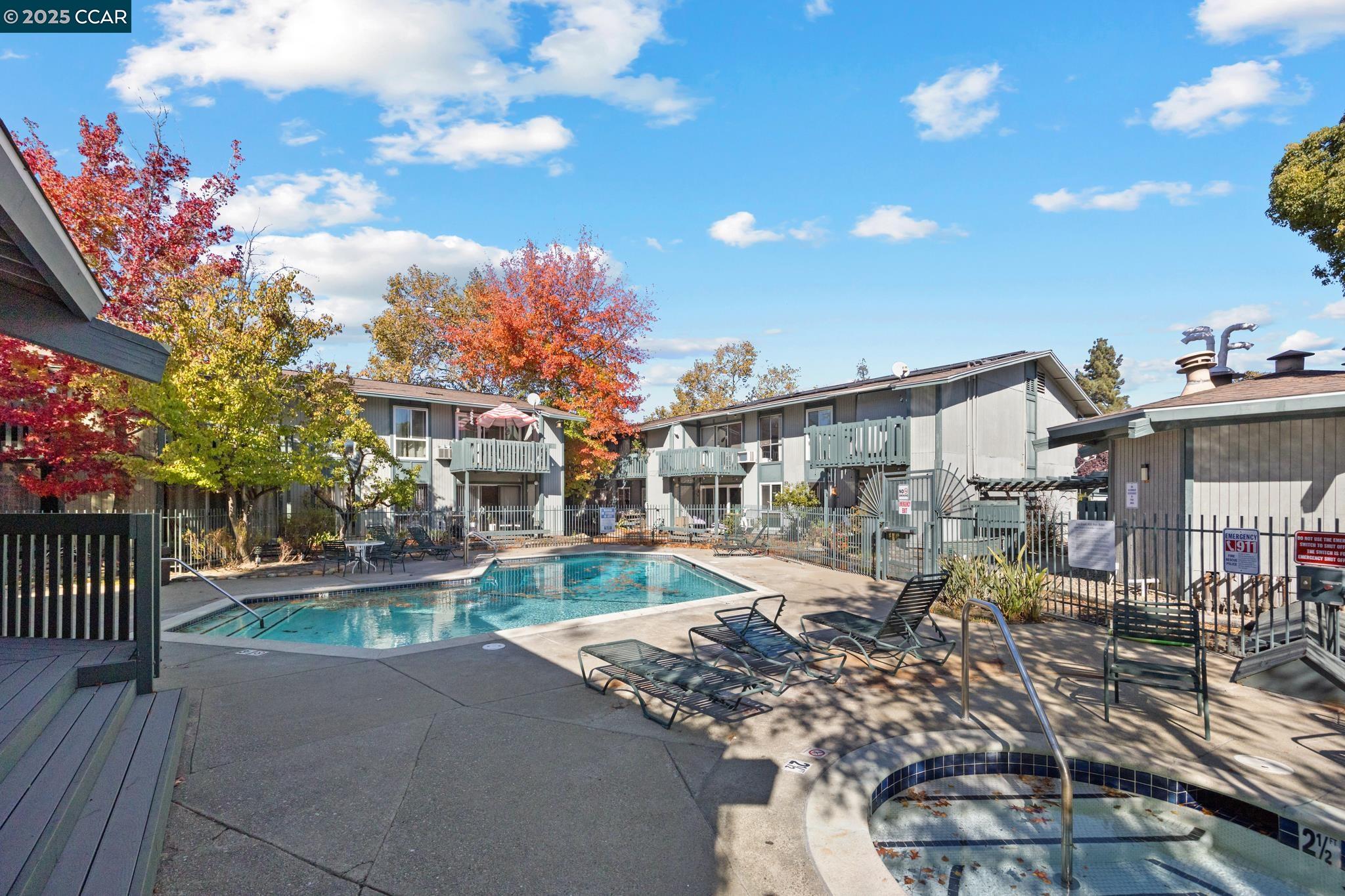 Detail Gallery Image 46 of 54 For 1036 Oak Grove Rd #24,  Concord,  CA 94518 - 1 Beds | 1 Baths