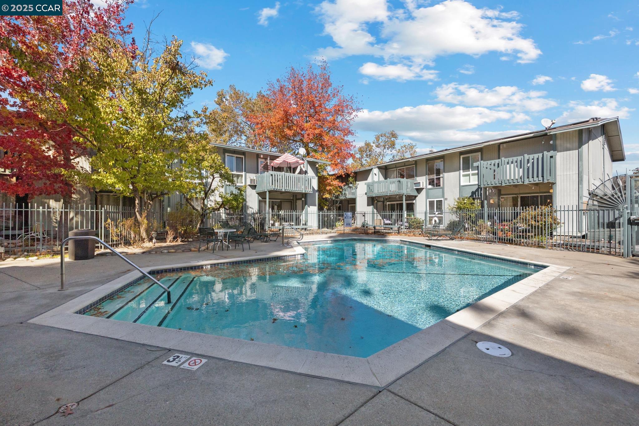 Detail Gallery Image 47 of 54 For 1036 Oak Grove Rd #24,  Concord,  CA 94518 - 1 Beds | 1 Baths