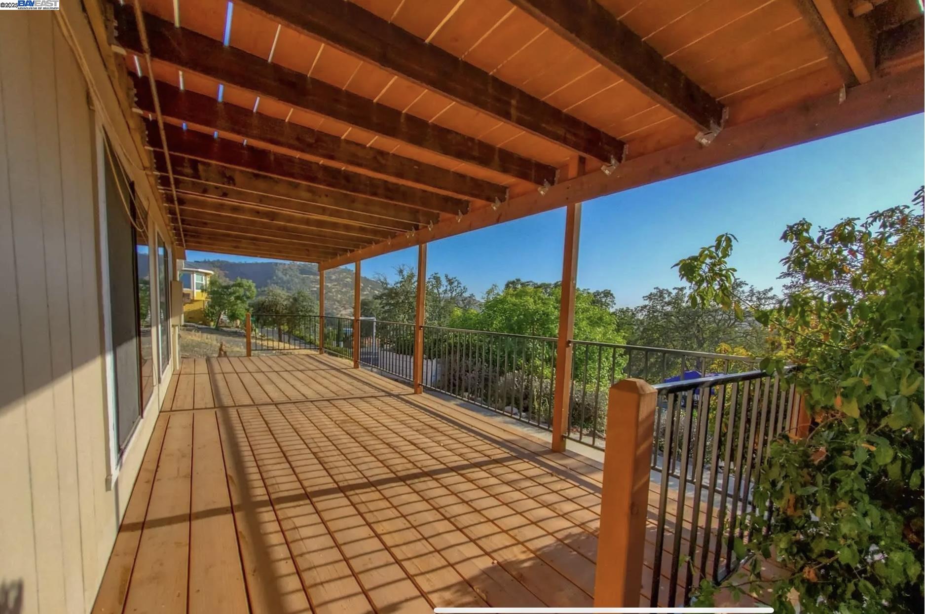 Detail Gallery Image 12 of 39 For 591 Poker Flat, Copperopolis,  CA 95228-9620 - 3 Beds | 2/1 Baths