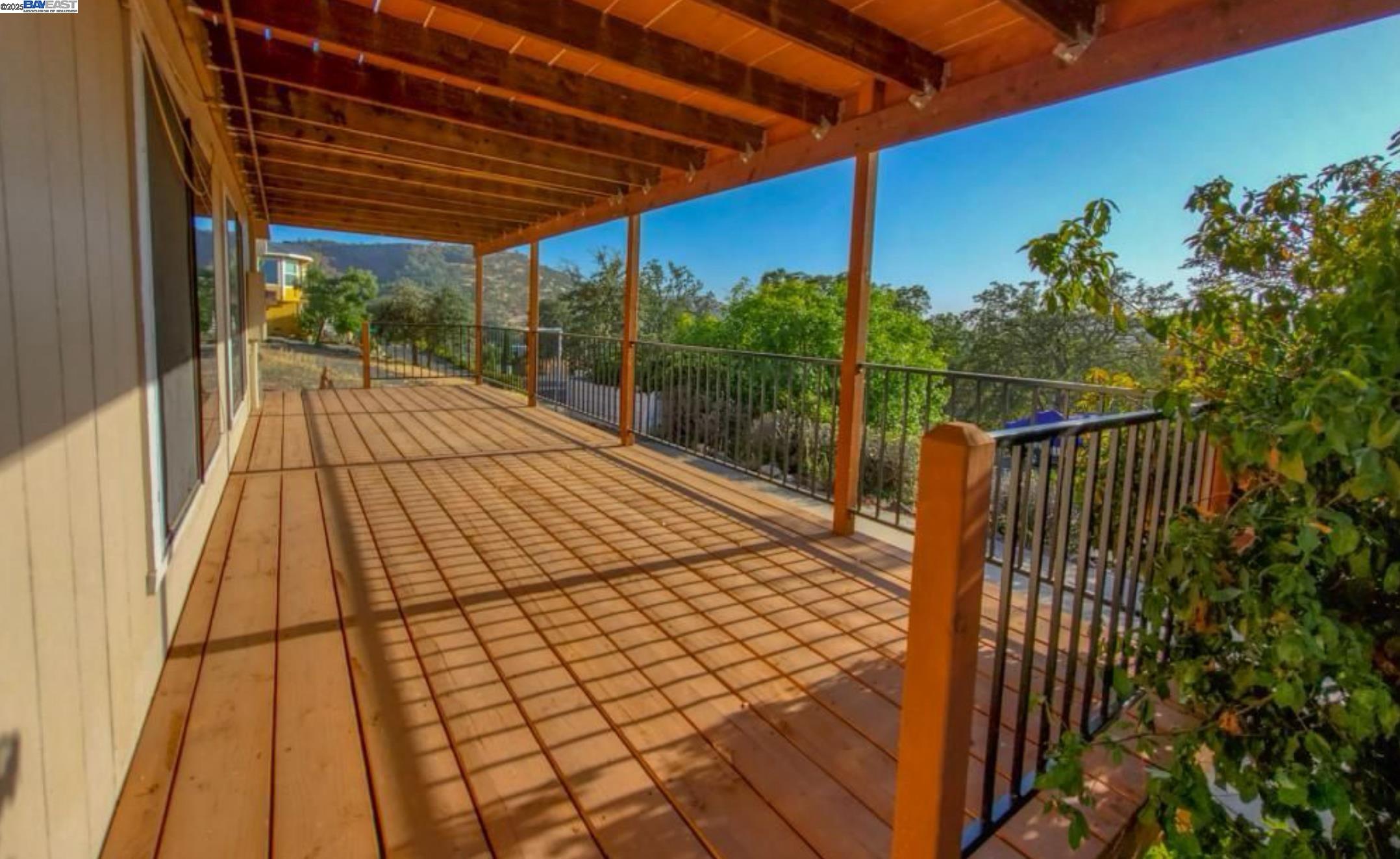 Detail Gallery Image 13 of 39 For 591 Poker Flat, Copperopolis,  CA 95228-9620 - 3 Beds | 2/1 Baths