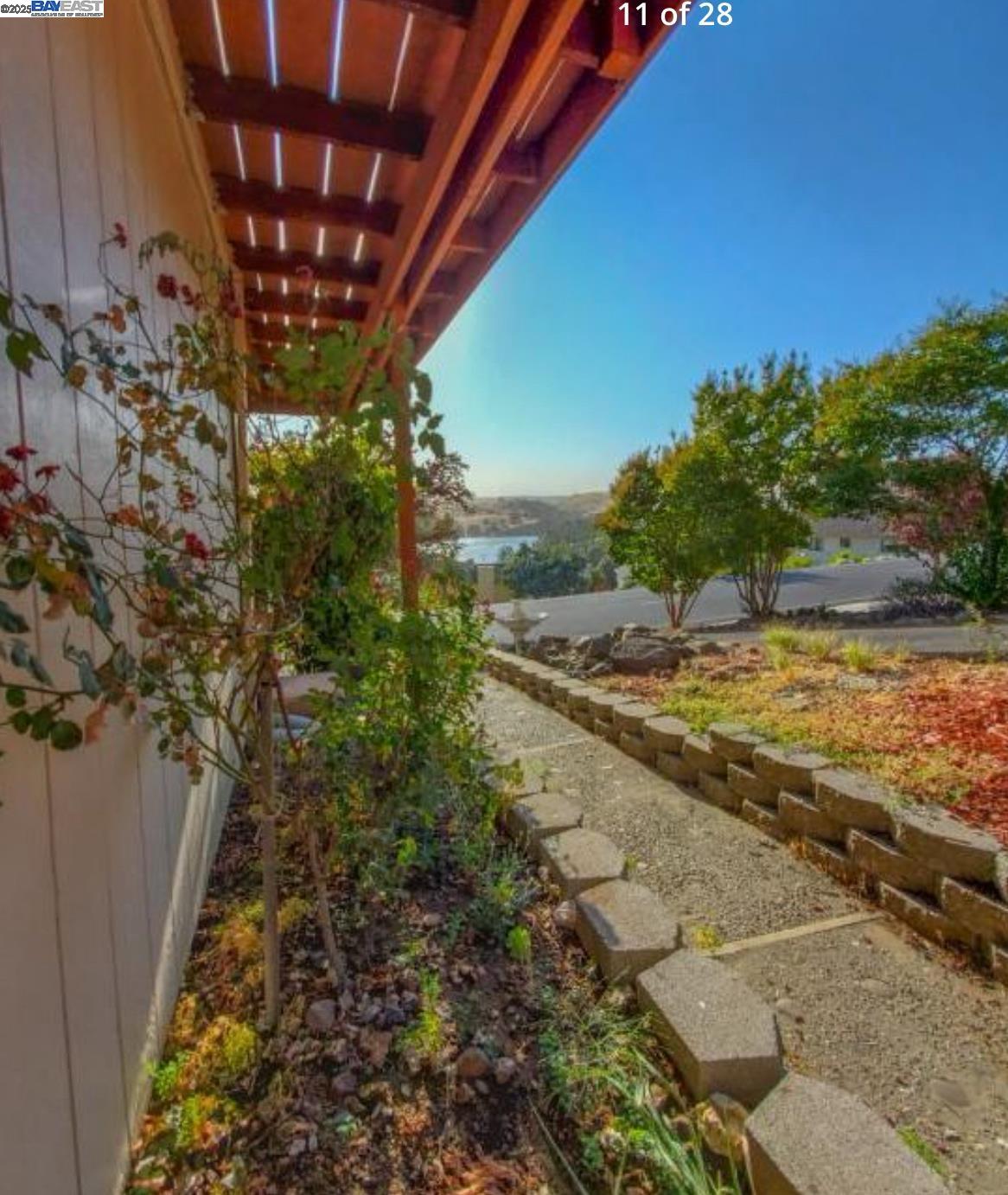Detail Gallery Image 16 of 39 For 591 Poker Flat, Copperopolis,  CA 95228-9620 - 3 Beds | 2/1 Baths