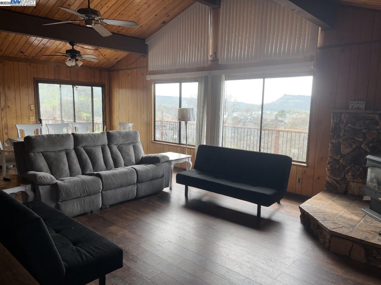 Detail Gallery Image 30 of 39 For 591 Poker Flat, Copperopolis,  CA 95228-9620 - 3 Beds | 2/1 Baths